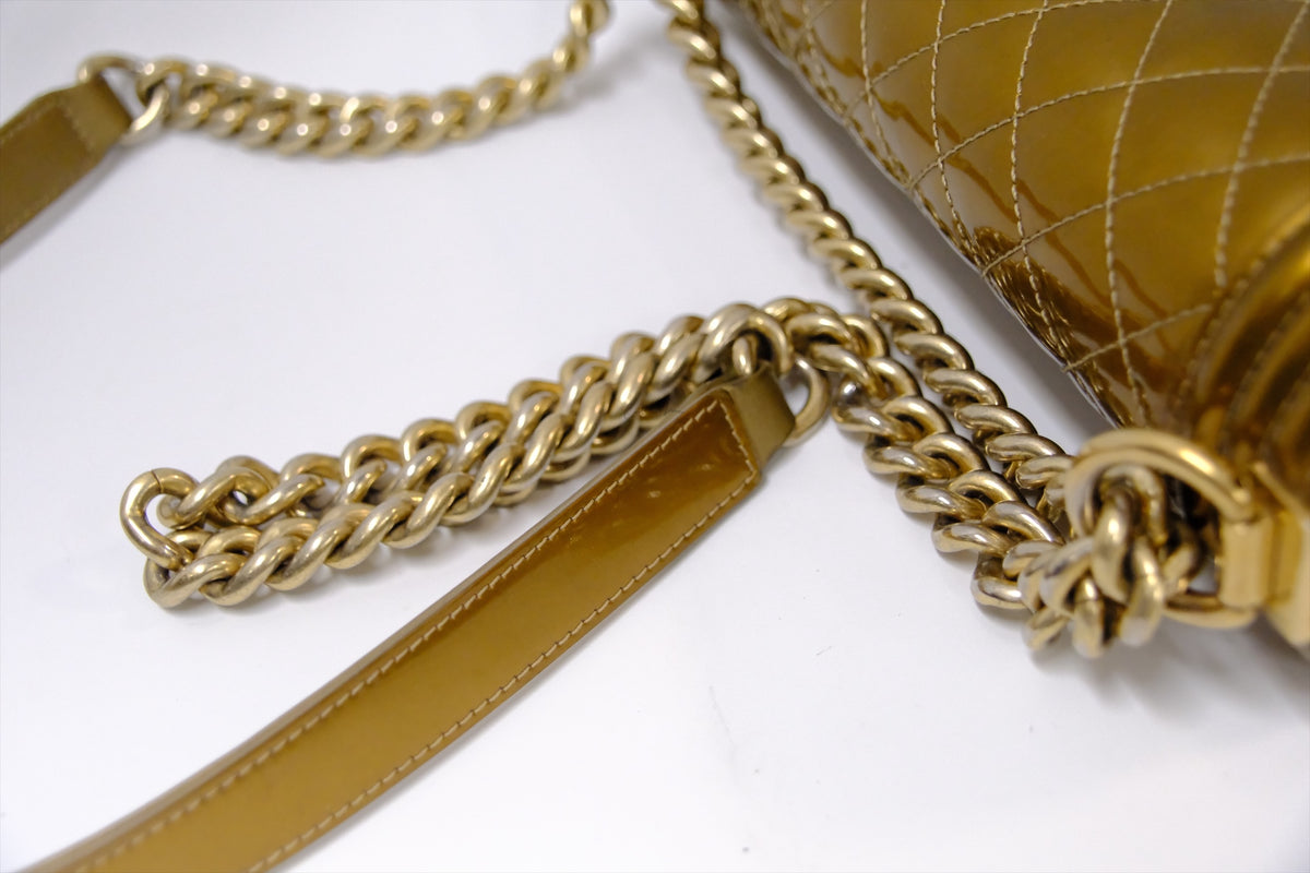 CHANEL OLD MEDIUM GOLD PATTERN GHW