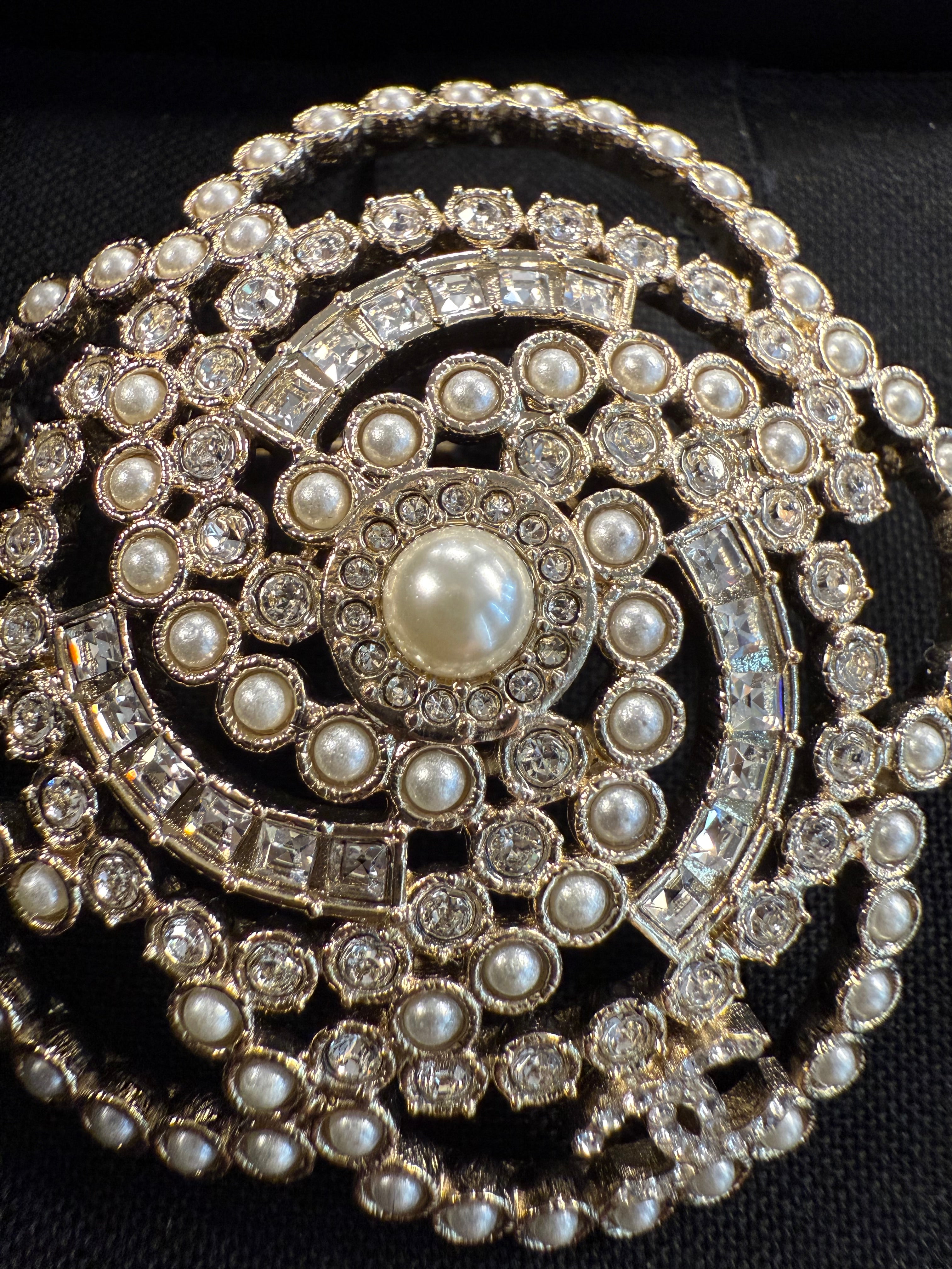 CHANEL CAMELIA FLOWER PEARL ,CRYSTAL