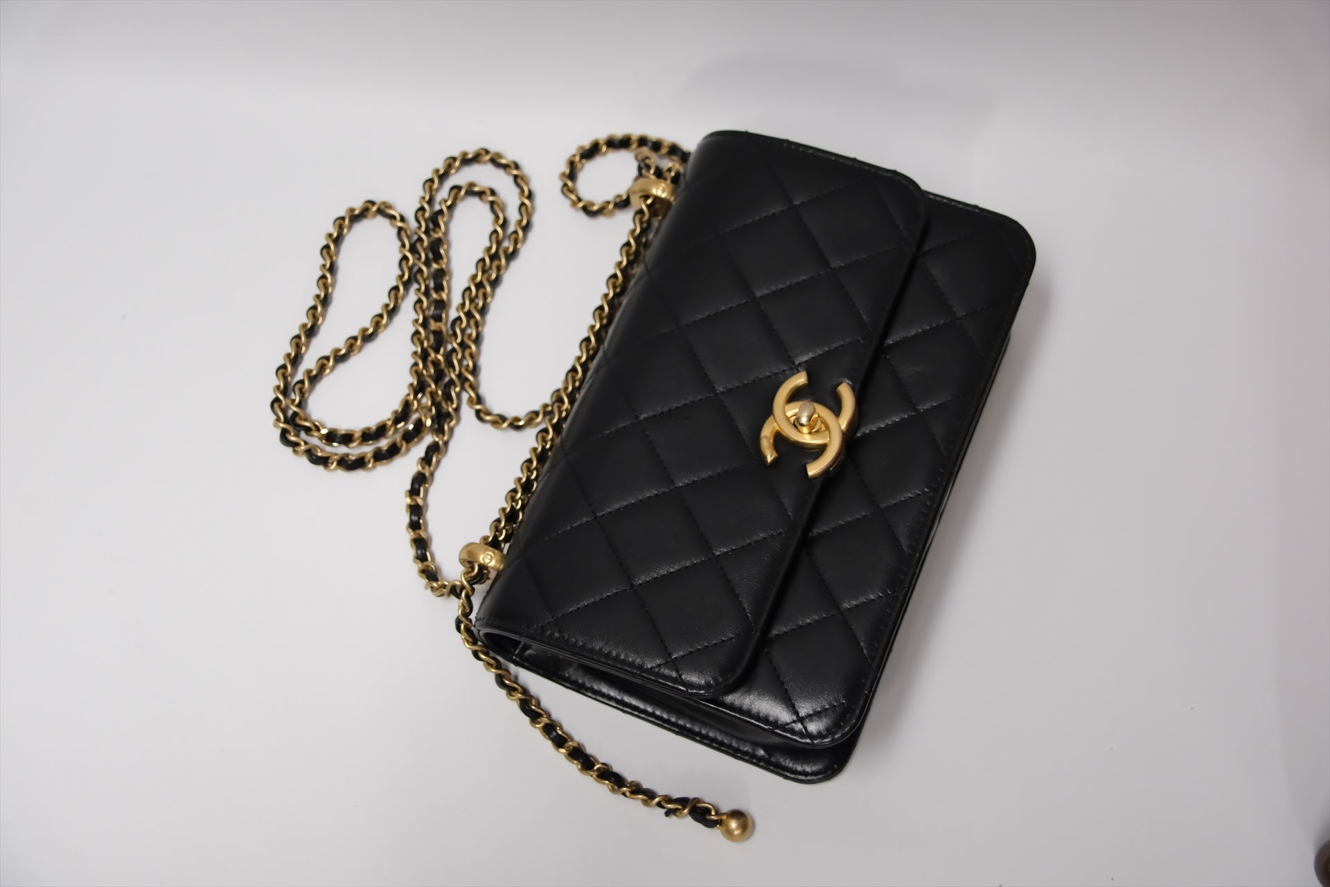 CHANEL GOLD CRUSH FLAP BAG BLACK CALFSKIN GHW