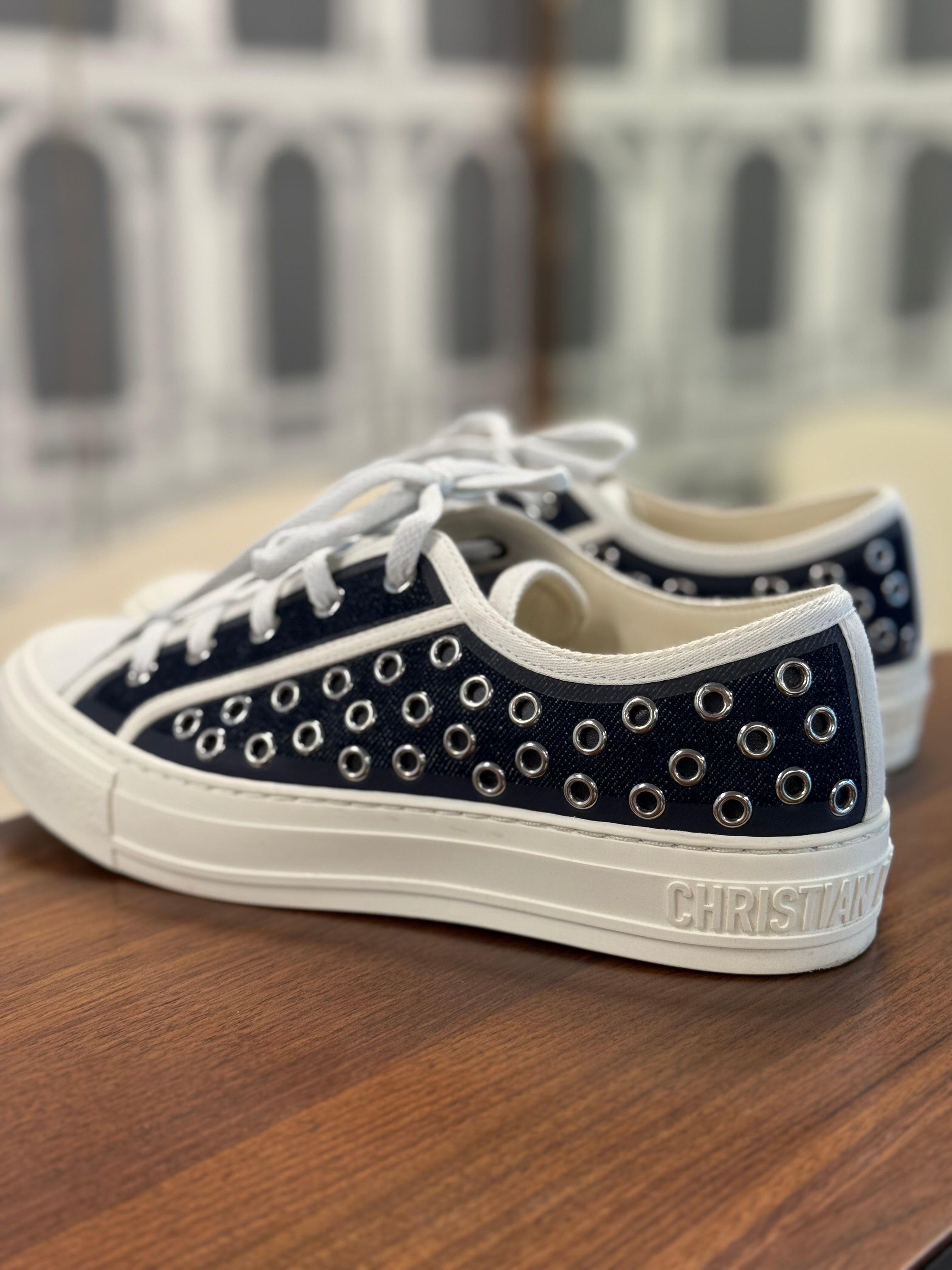 DIOR TRAINER EYELET SIZE 37
