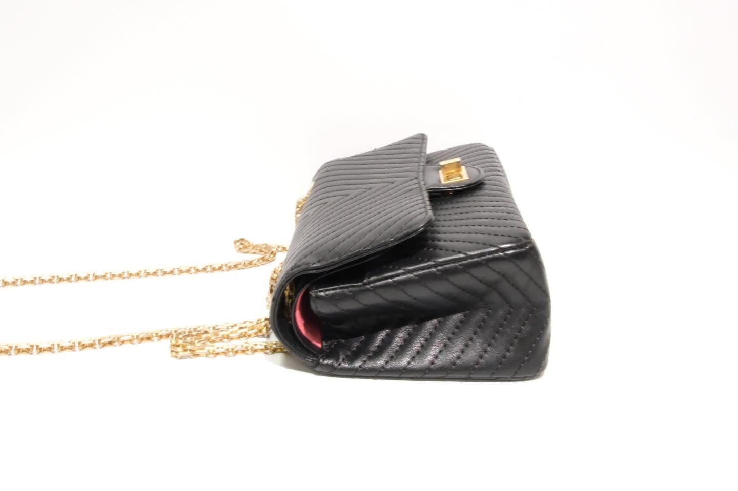 CHANEL REISSUE 2.55 CHEVRON SHEEP SKIN AGED GHW