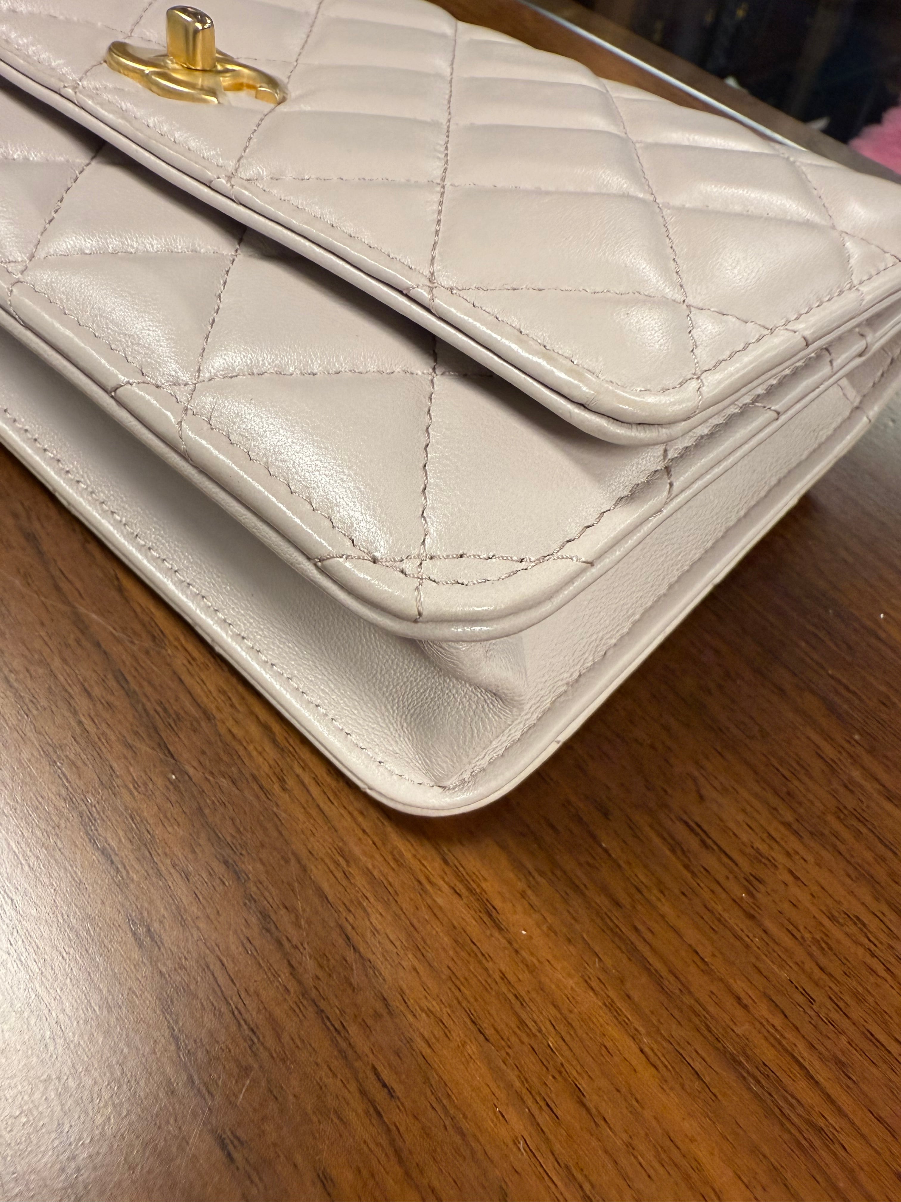CHANEL WALLET ON CHAIN LILAC LAMBSKIN GBHW