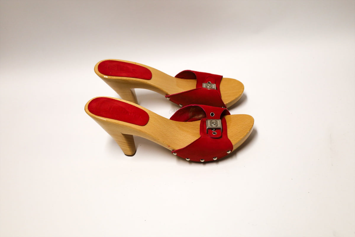 Chanel Vintage CC Buckle Wooden Mule Sandals Red Suede size 39