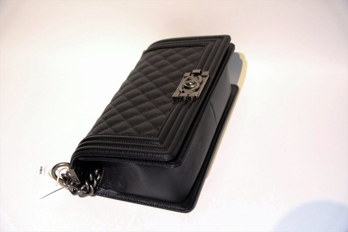 CHANEL OLD MEDIUM BOY CAVIAR RHW