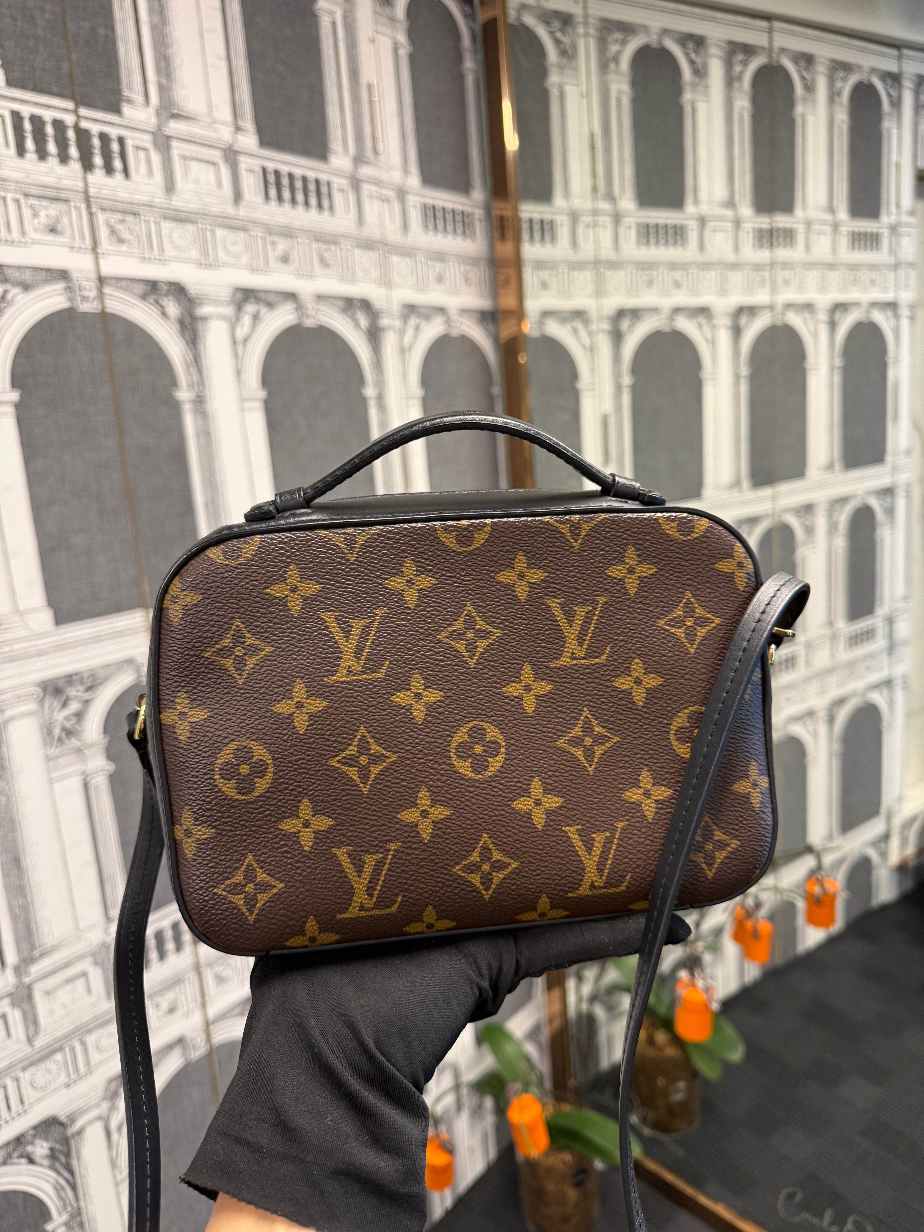 LOUIS VUITTON SAINTONGE MONOGRAM NOIR