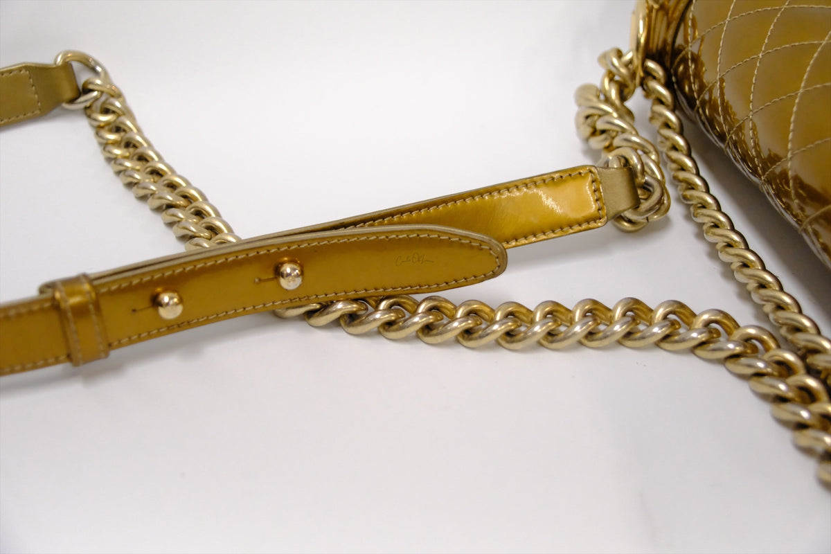 CHANEL OLD MEDIUM GOLD PATTERN GHW