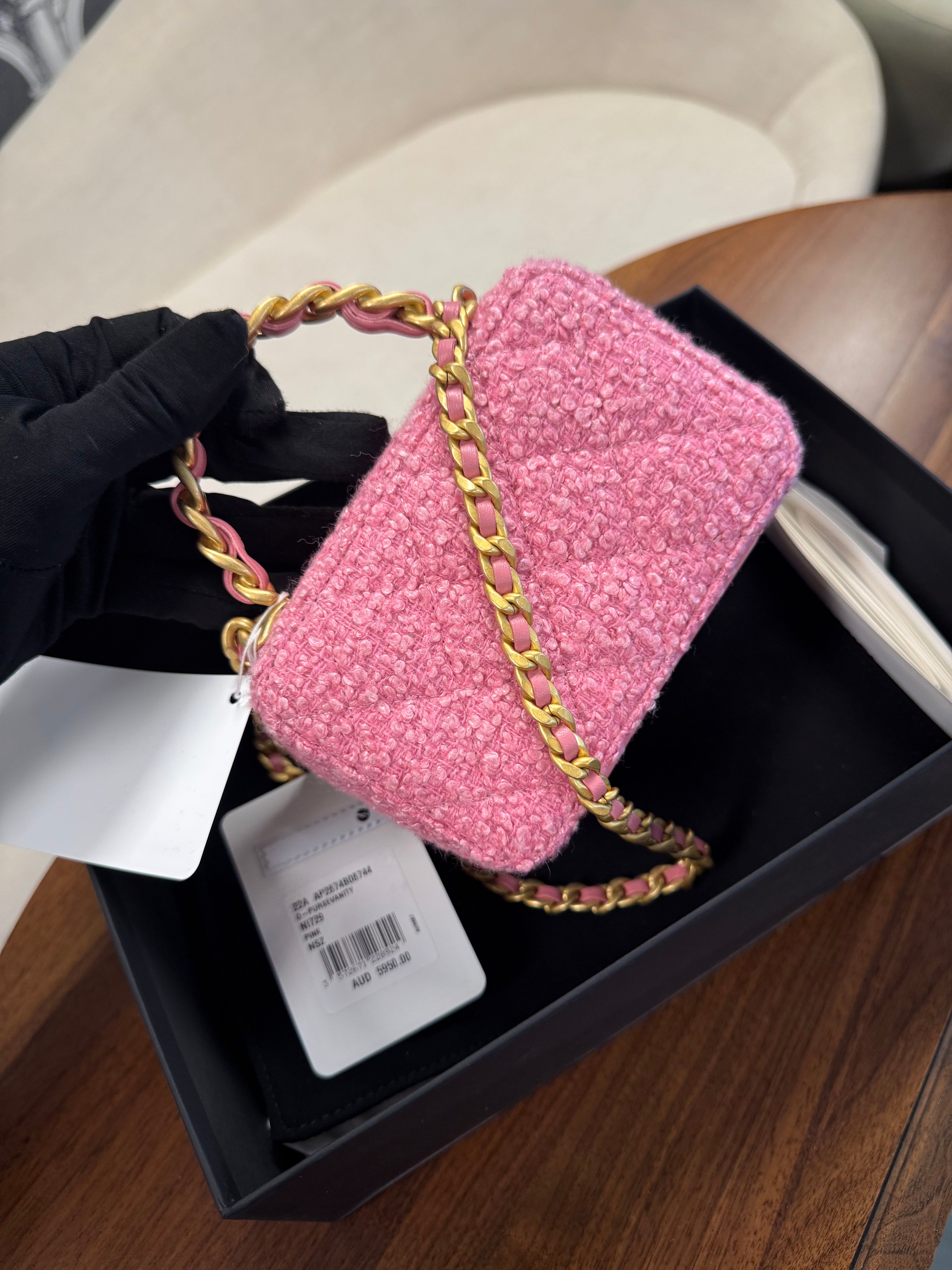 CHANEL TWEED QUILTED TOP HANDLE MINI VANITY CASE IN PINK