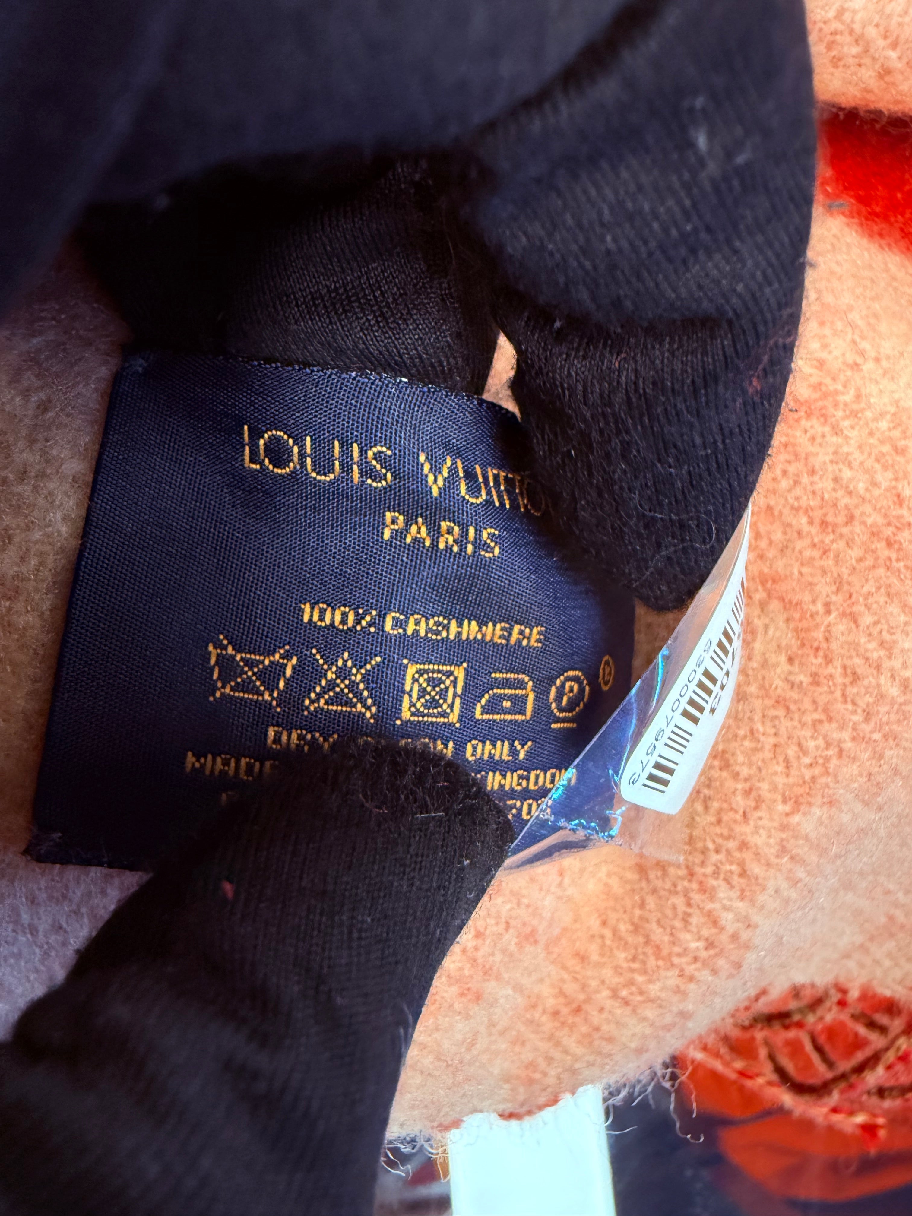LOUIS VUITTON PRECIOUS BUFFALO 100% CASHMERE