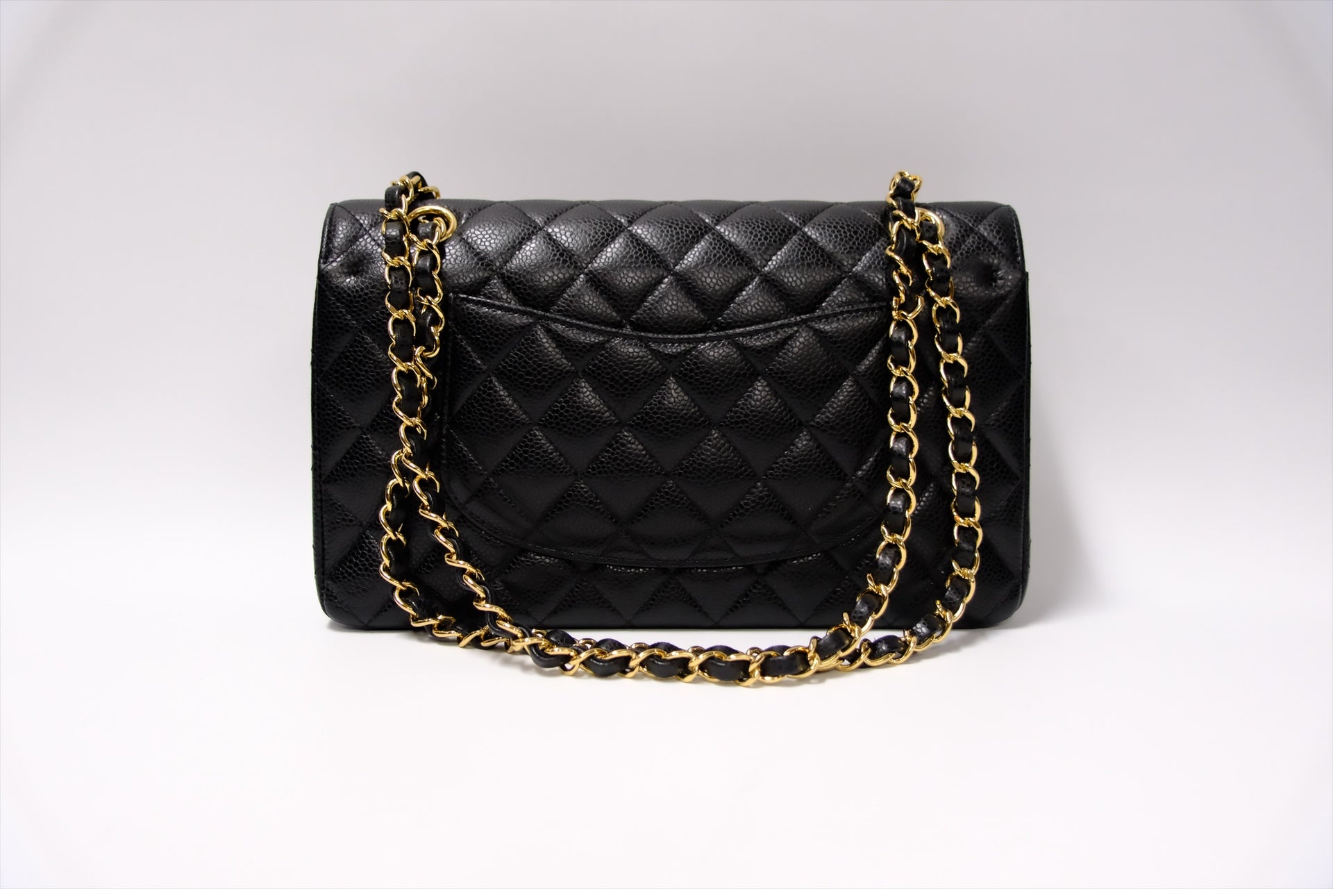 CHANEL MEDIUM CAVIAR CLASSIC FLAP BLACK GHW