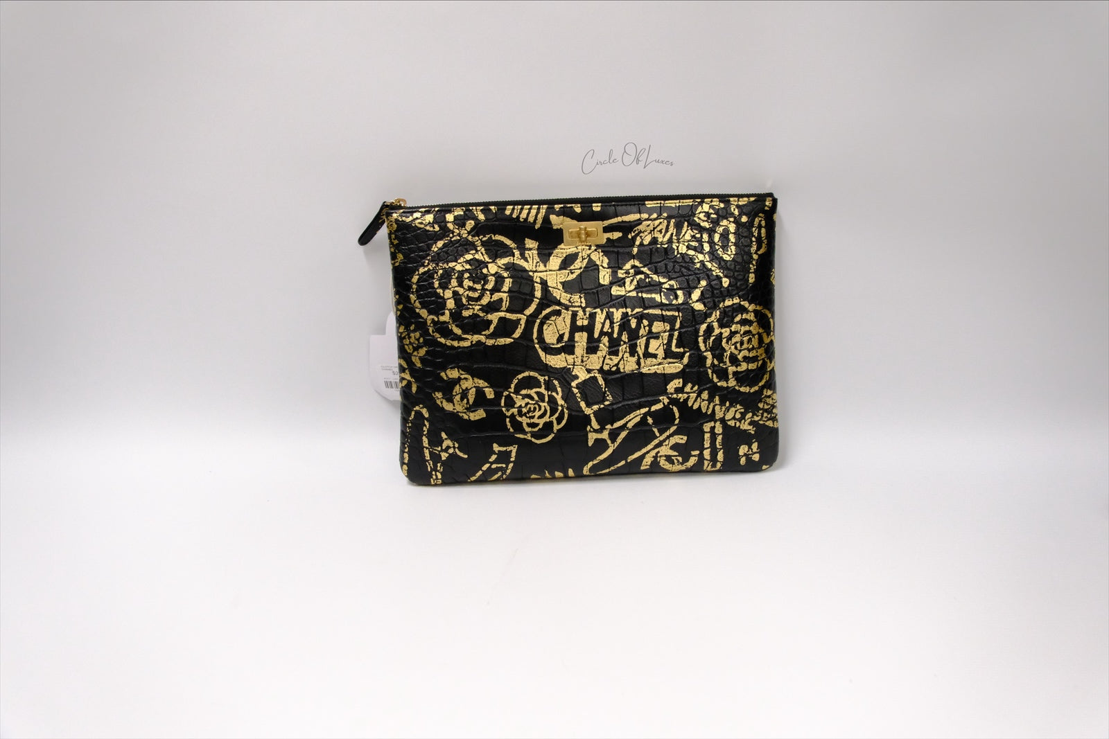 CHANEL 19A EGYPT PARIS -NEW YORK CLUTCH GRAFFITI LEATHER