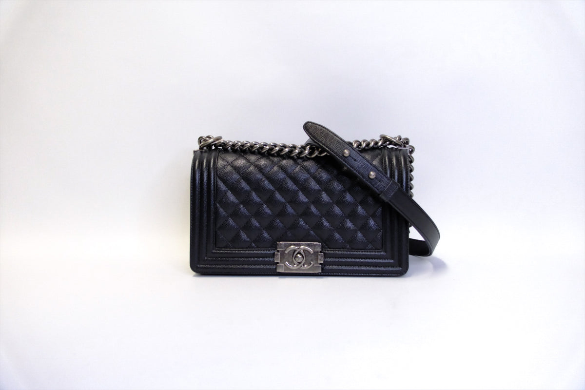 CHANEL OLD MEDIUM BOY CAVIAR RHW