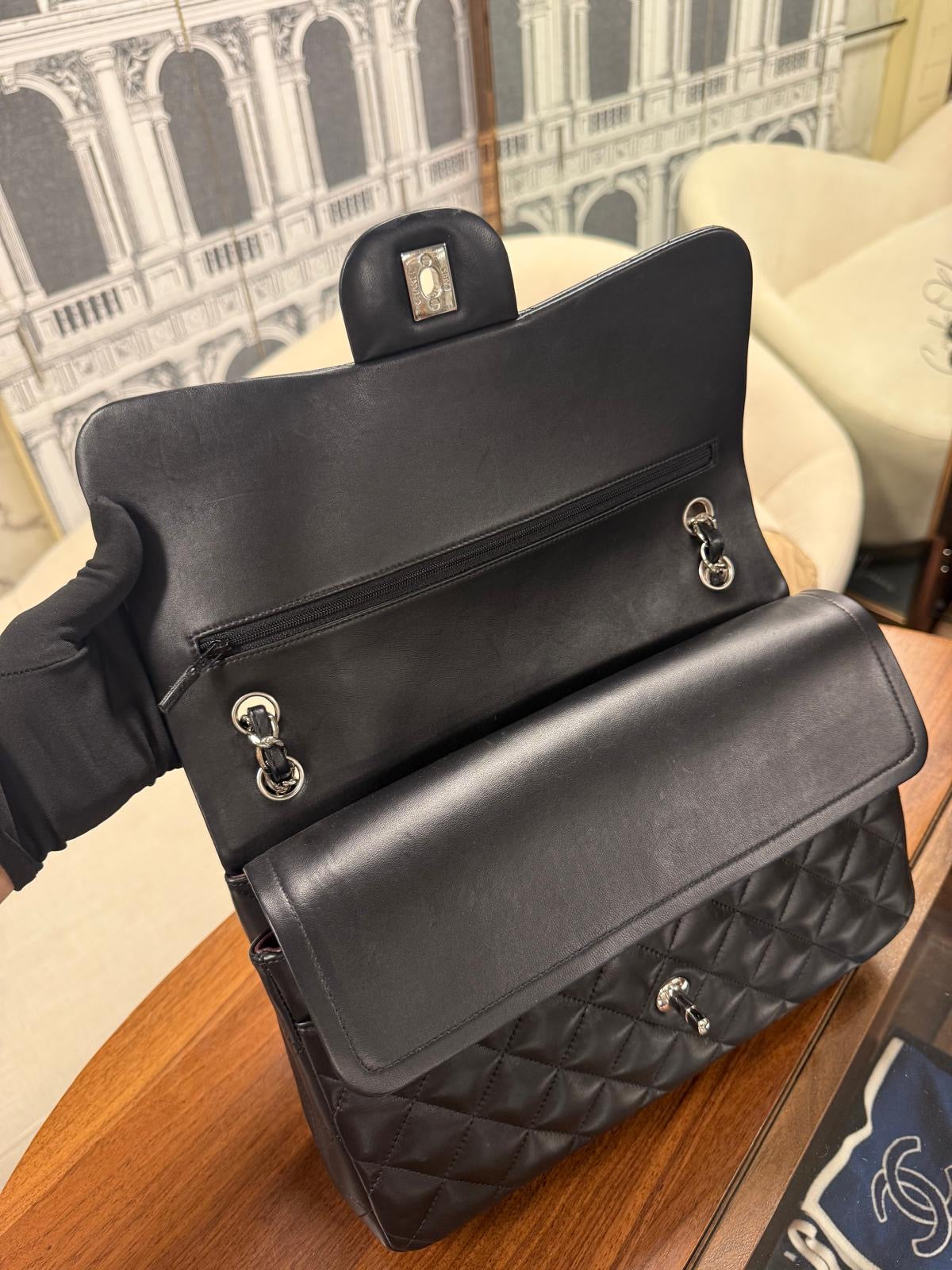 CHANEL JUMBO CLASSIC FLAP BLACK LAMSKIN SHW