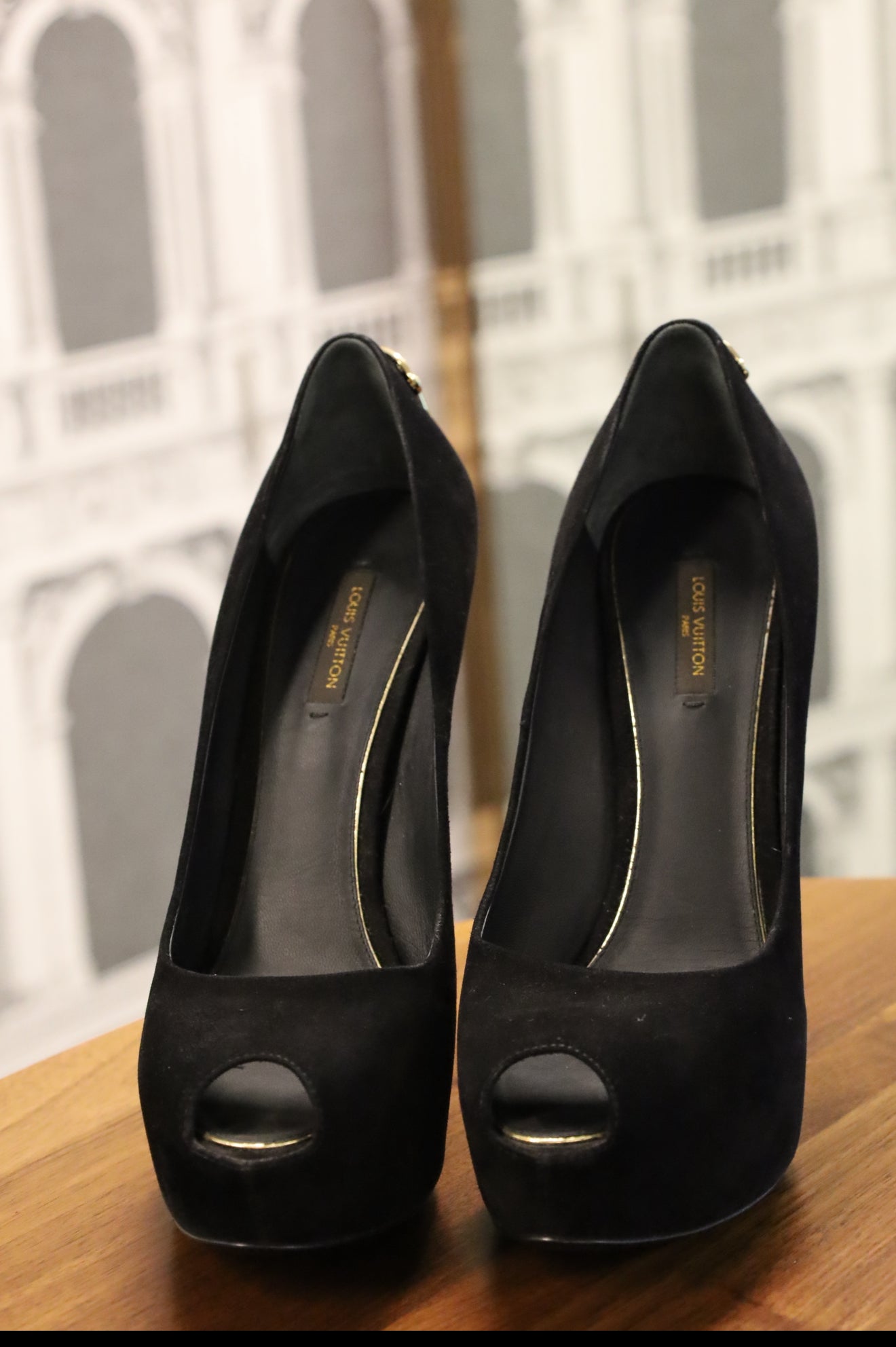 LOUIS  VUITTON HEEL 39