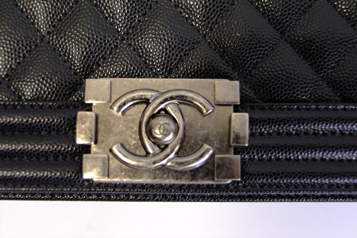 CHANEL OLD MEDIUM BOY CAVIAR RHW