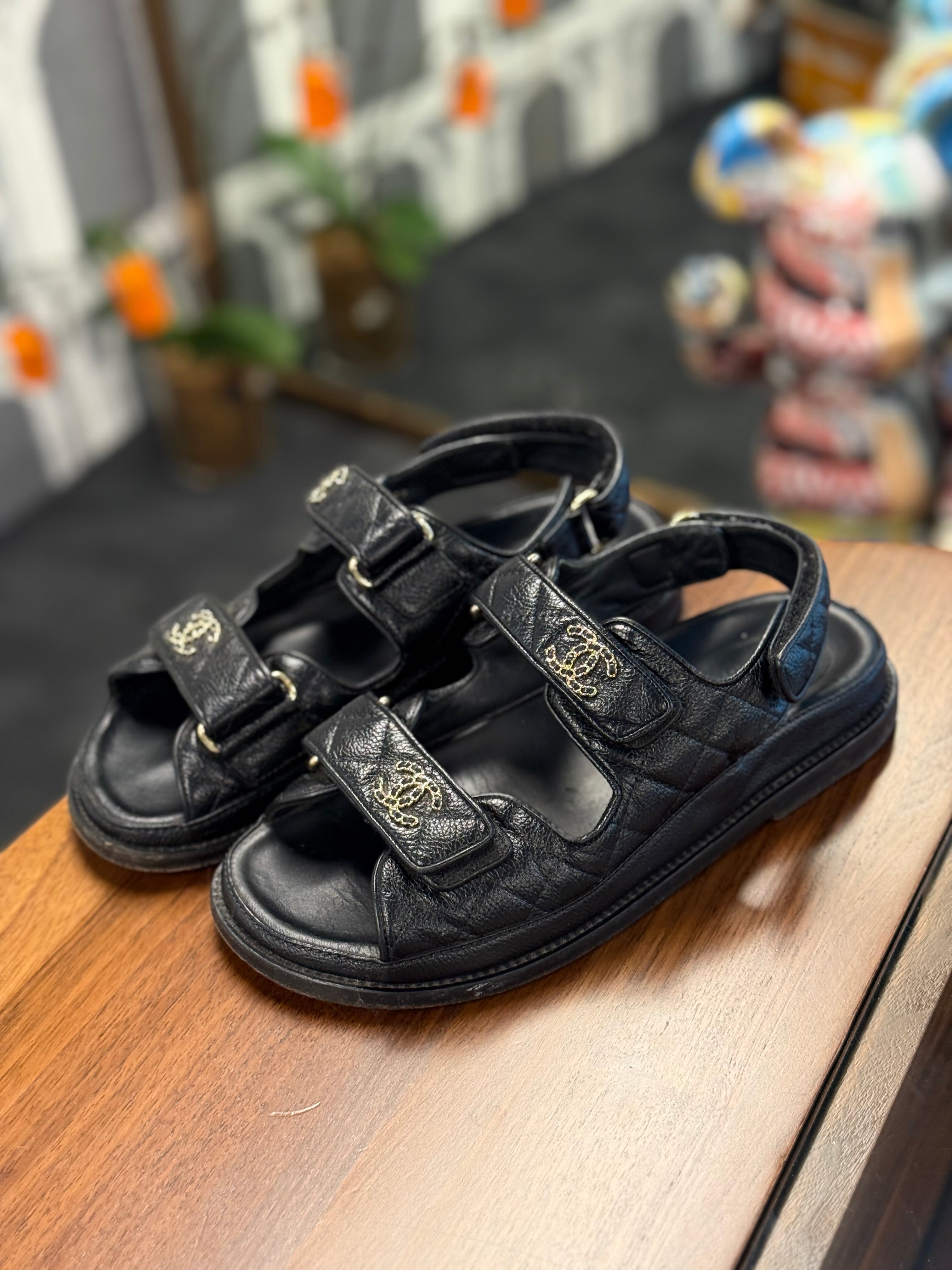 DAD SANDAL BLACK CAVIAR SIZE 37C