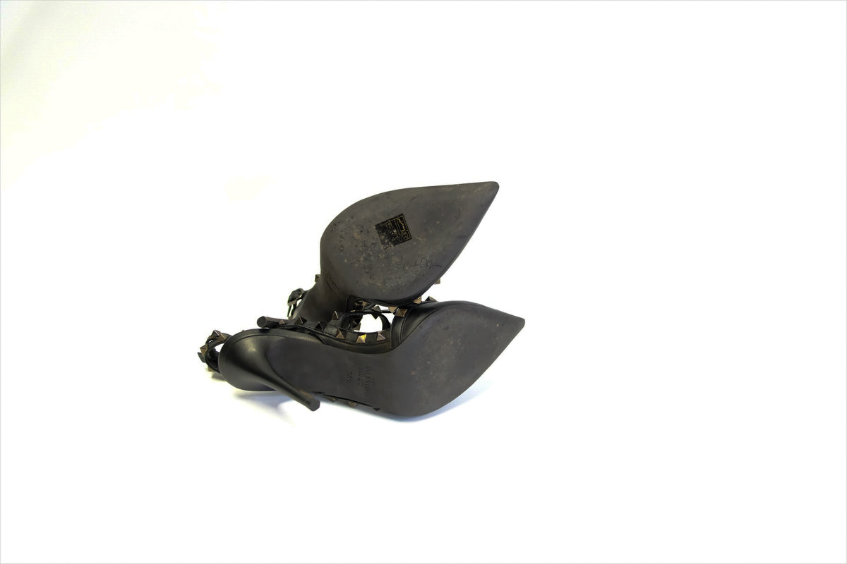 VALENTINO GARAVANI ROCKSTUD ANKLE STRAP PUMP SIZE 38.5