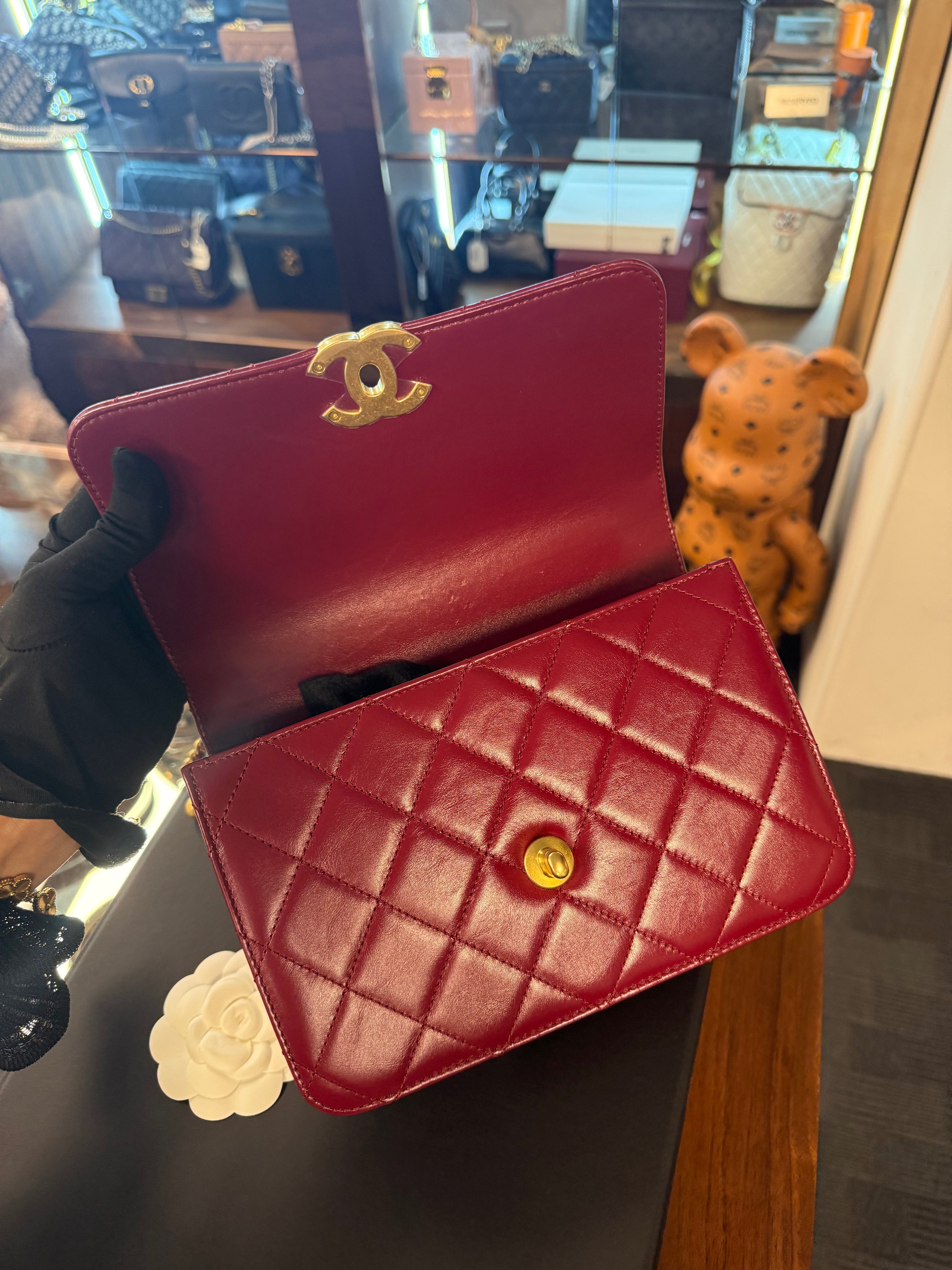 CHANEL 21A MEDIUM GOLD CRUSH FLAP BAG CALFSKIN BURGUNDY GHW 134887426