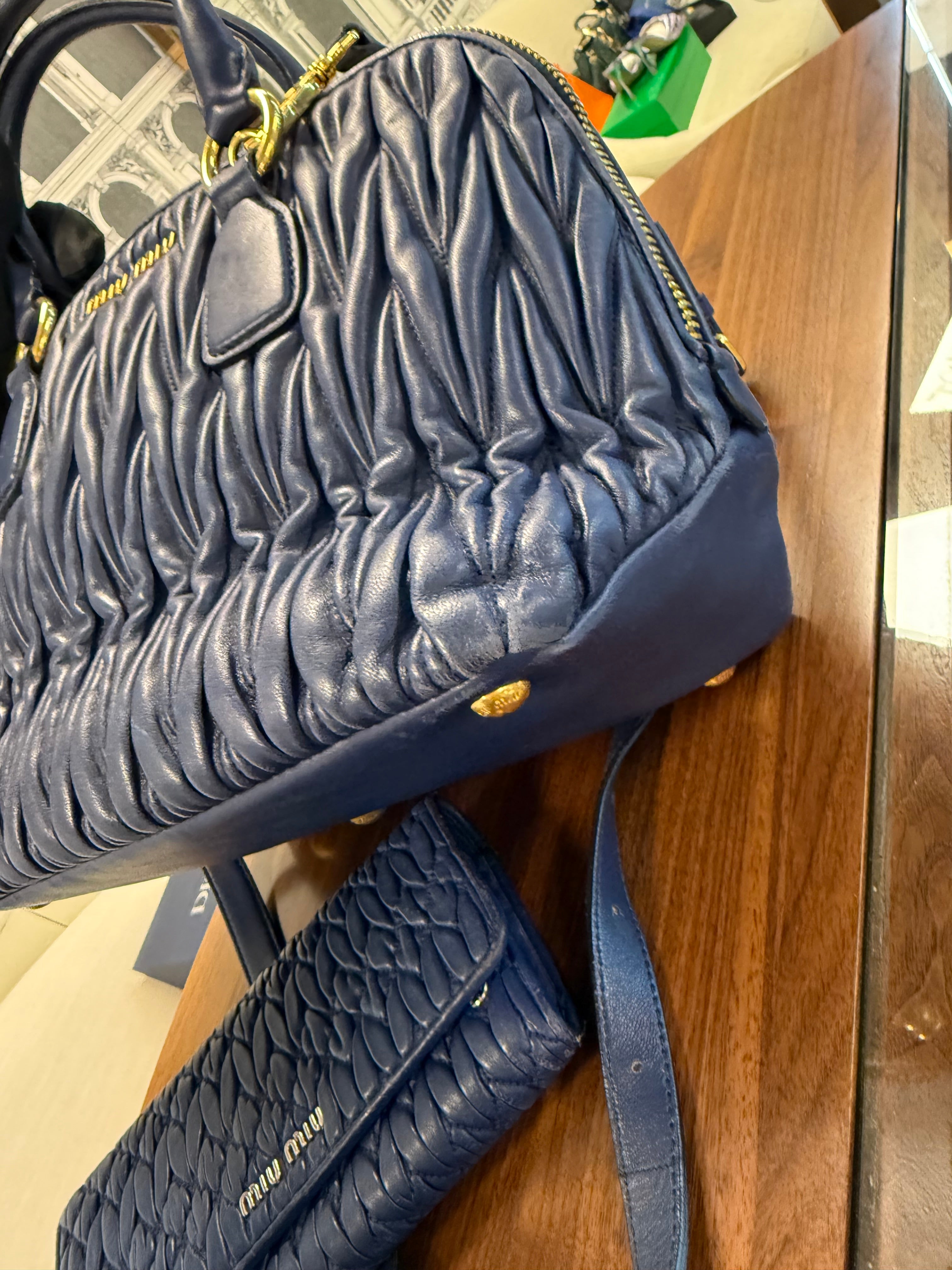 MIU MIU MATALASSE BLUE LEATHER BAG W WALLET