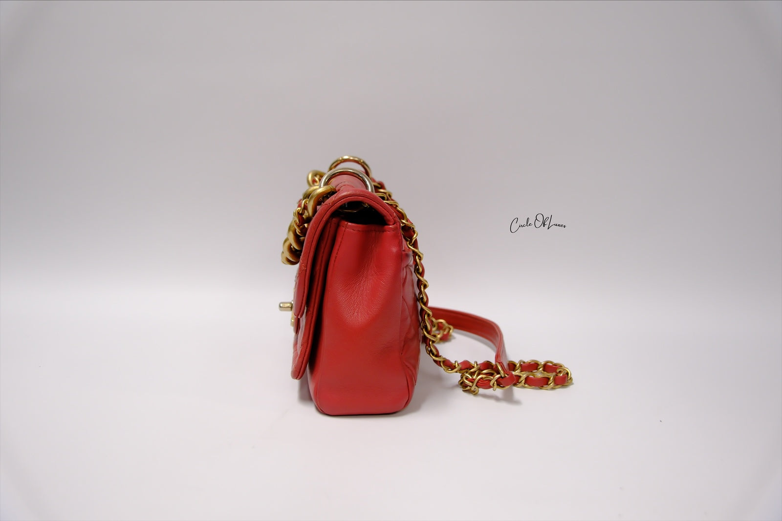 CHANEL CHAIN LINKED CC FLAP LAMSKIN RED GAHW