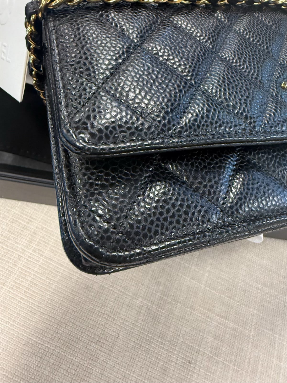 CHANEL WOC BLACK CAVIAR GHW (microchip)