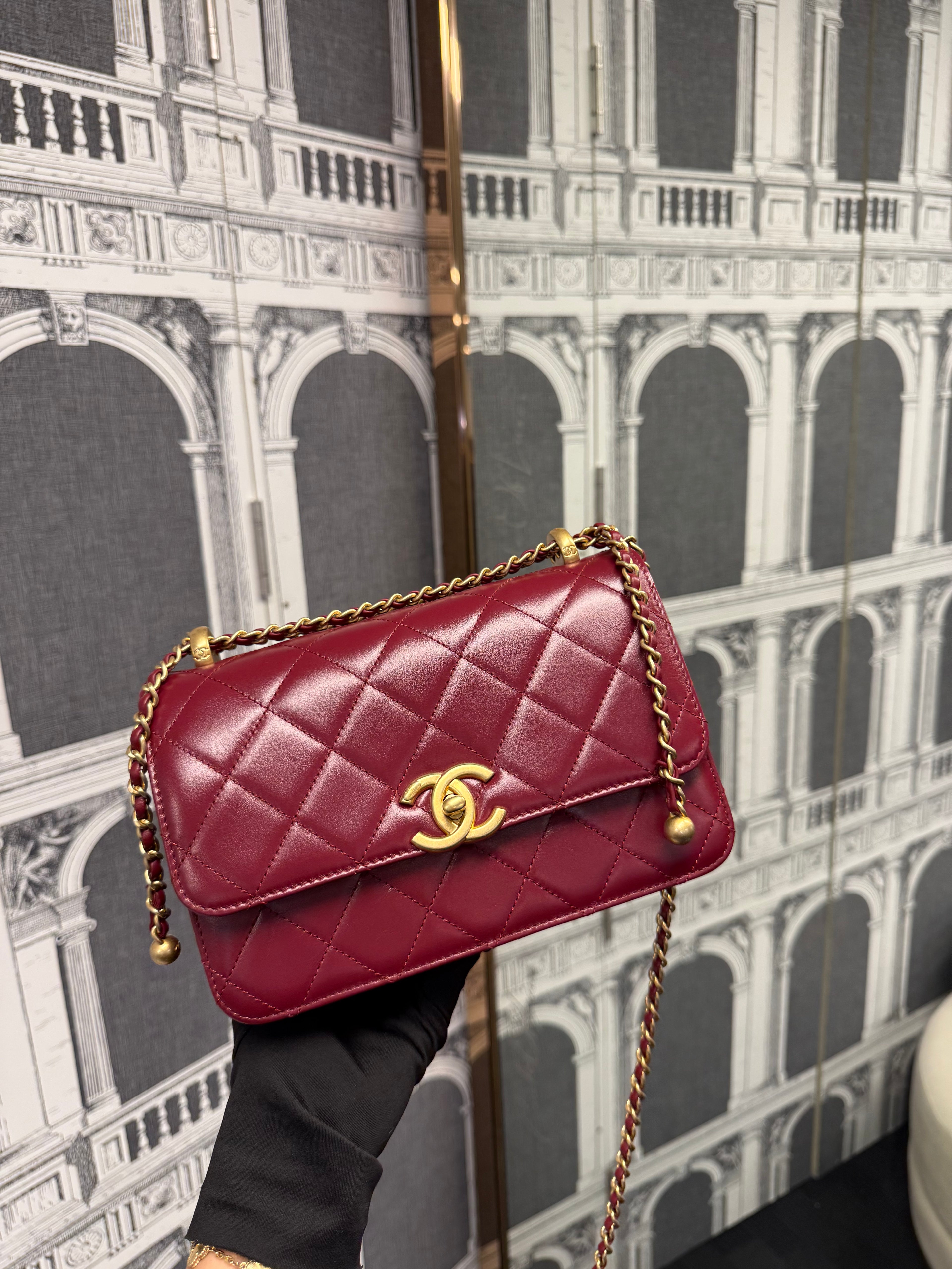 CHANEL 21A MEDIUM GOLD CRUSH FLAP BAG CALFSKIN BURGUNDY GHW 134887426
