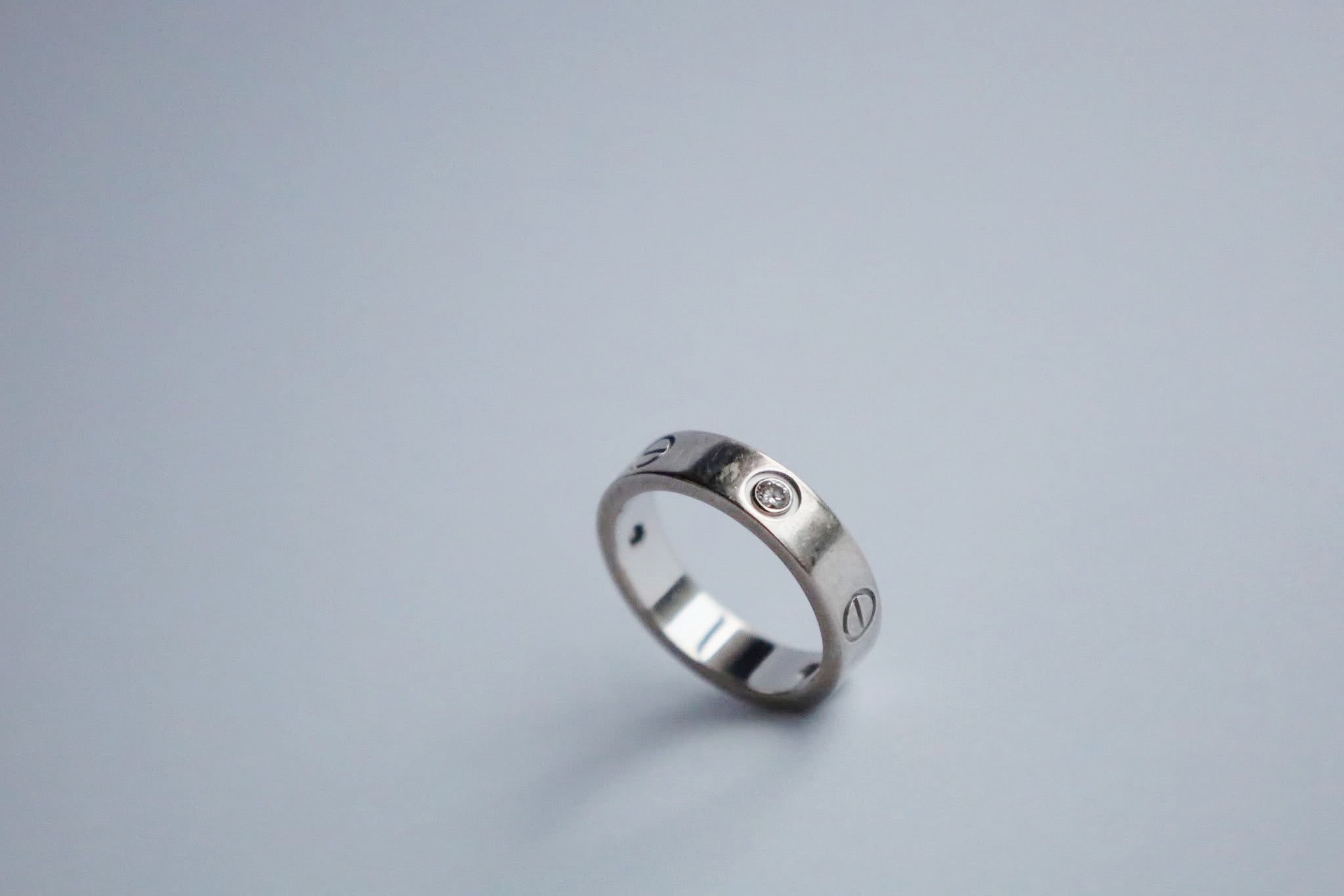 CARTIER LOVE RING WHITE GOLD SIZE 60 3 DIAMONDS