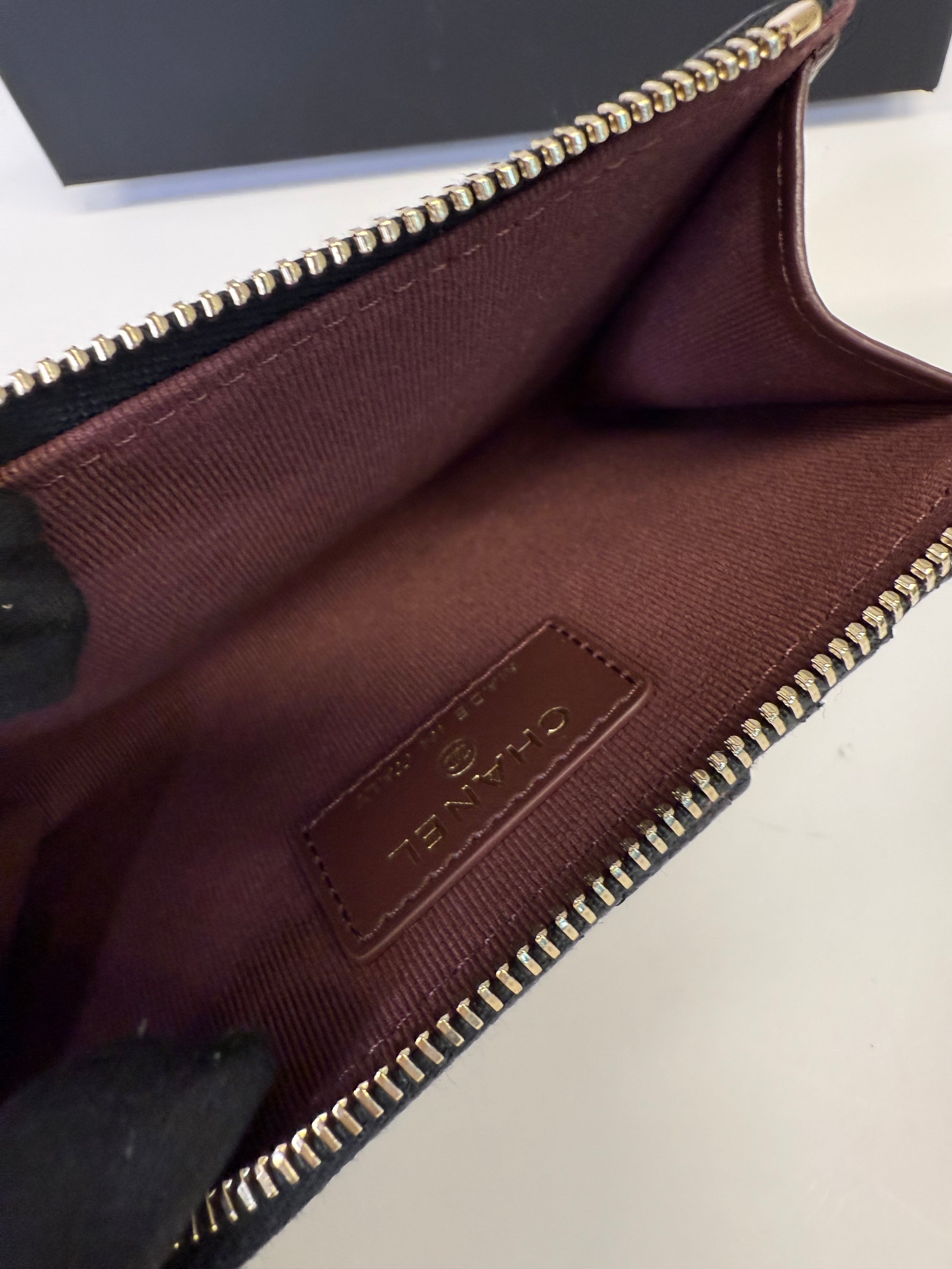 CLASSIC ZIPPED CARD HOLDER BLACK CAVIAR GHW