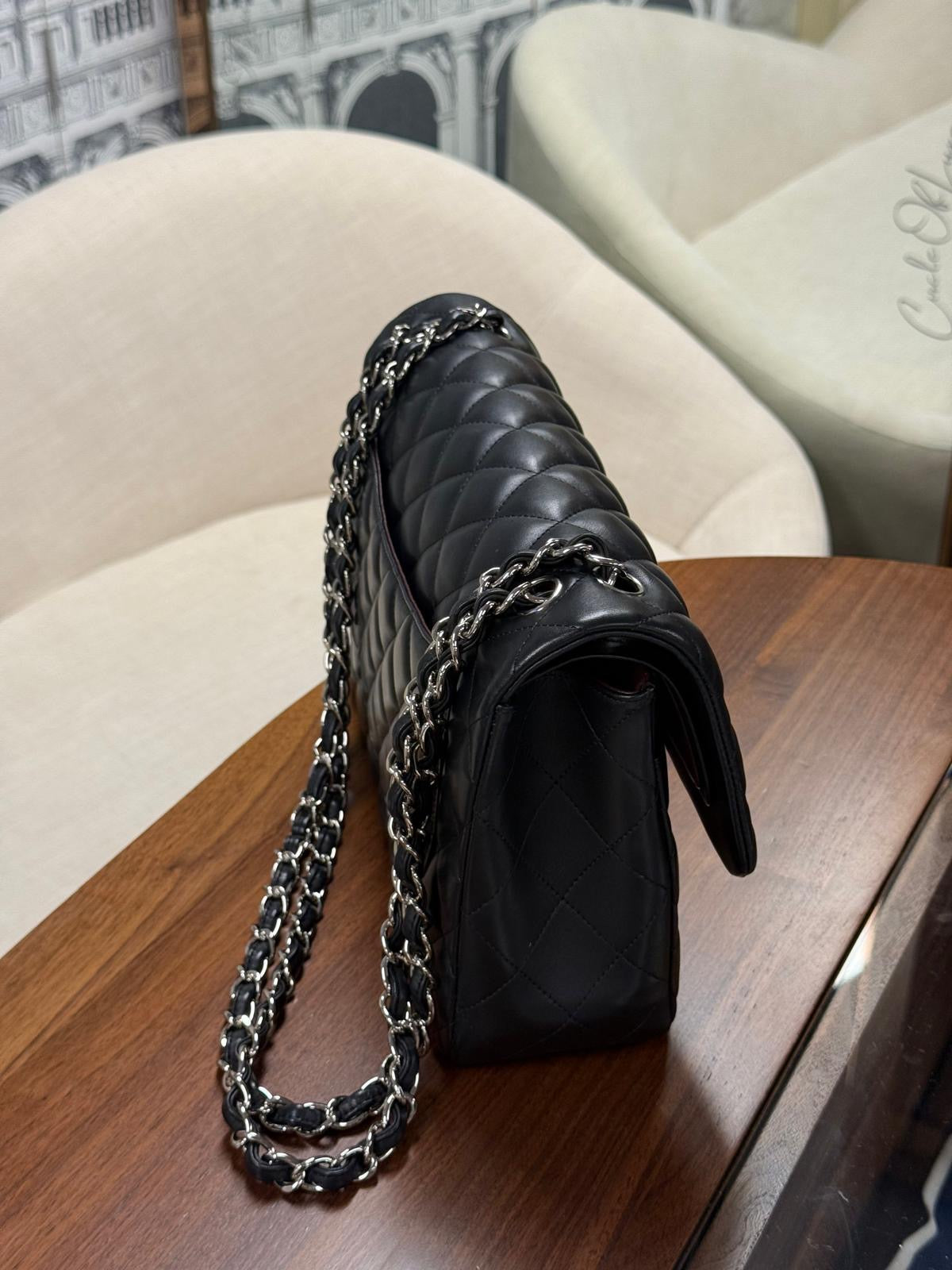 CHANEL JUMBO CLASSIC FLAP BLACK LAMSKIN SHW