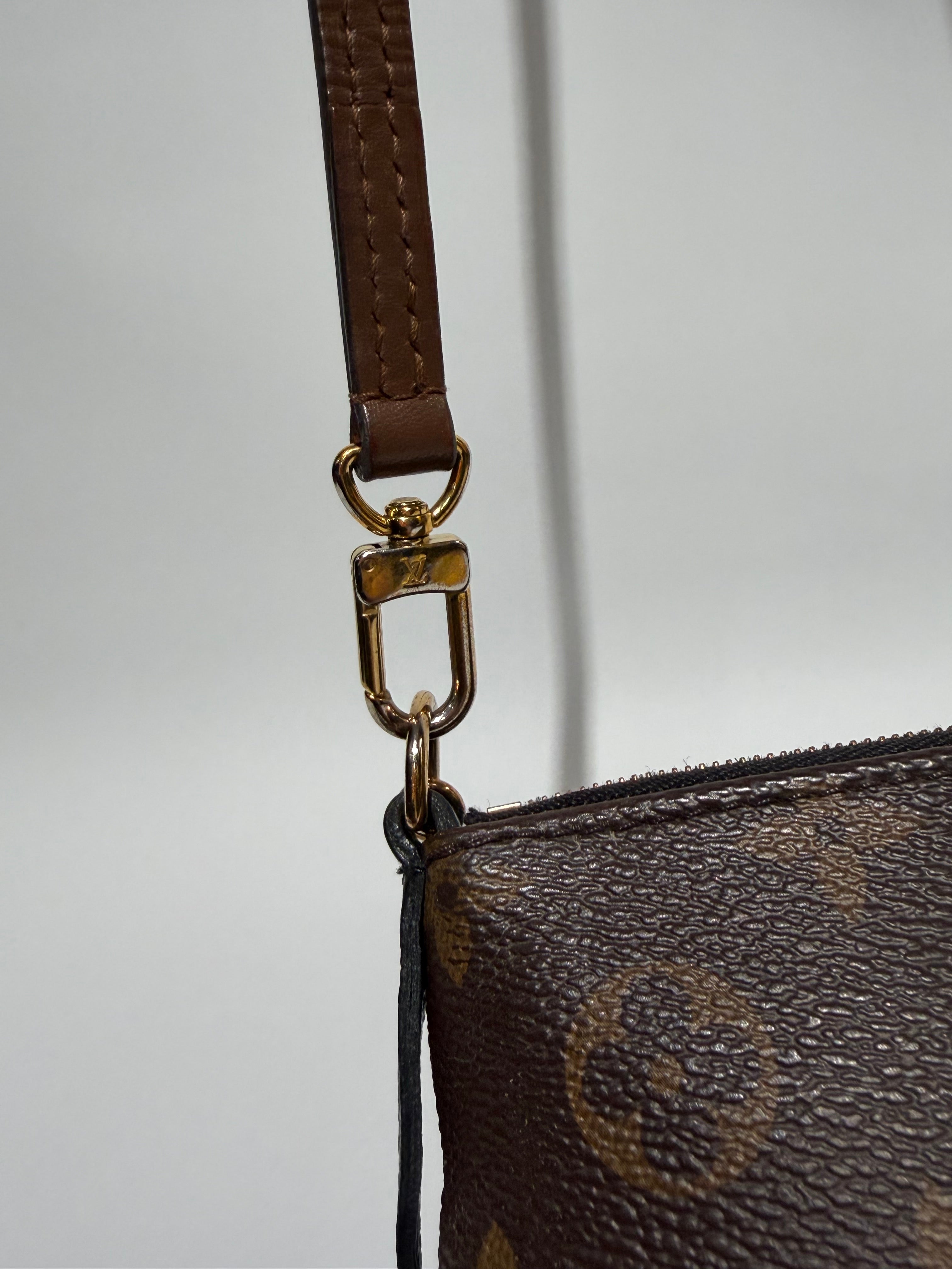 LOUIS VUITTON PALLAS MONOGRAM /NOIR CLUTCH  2