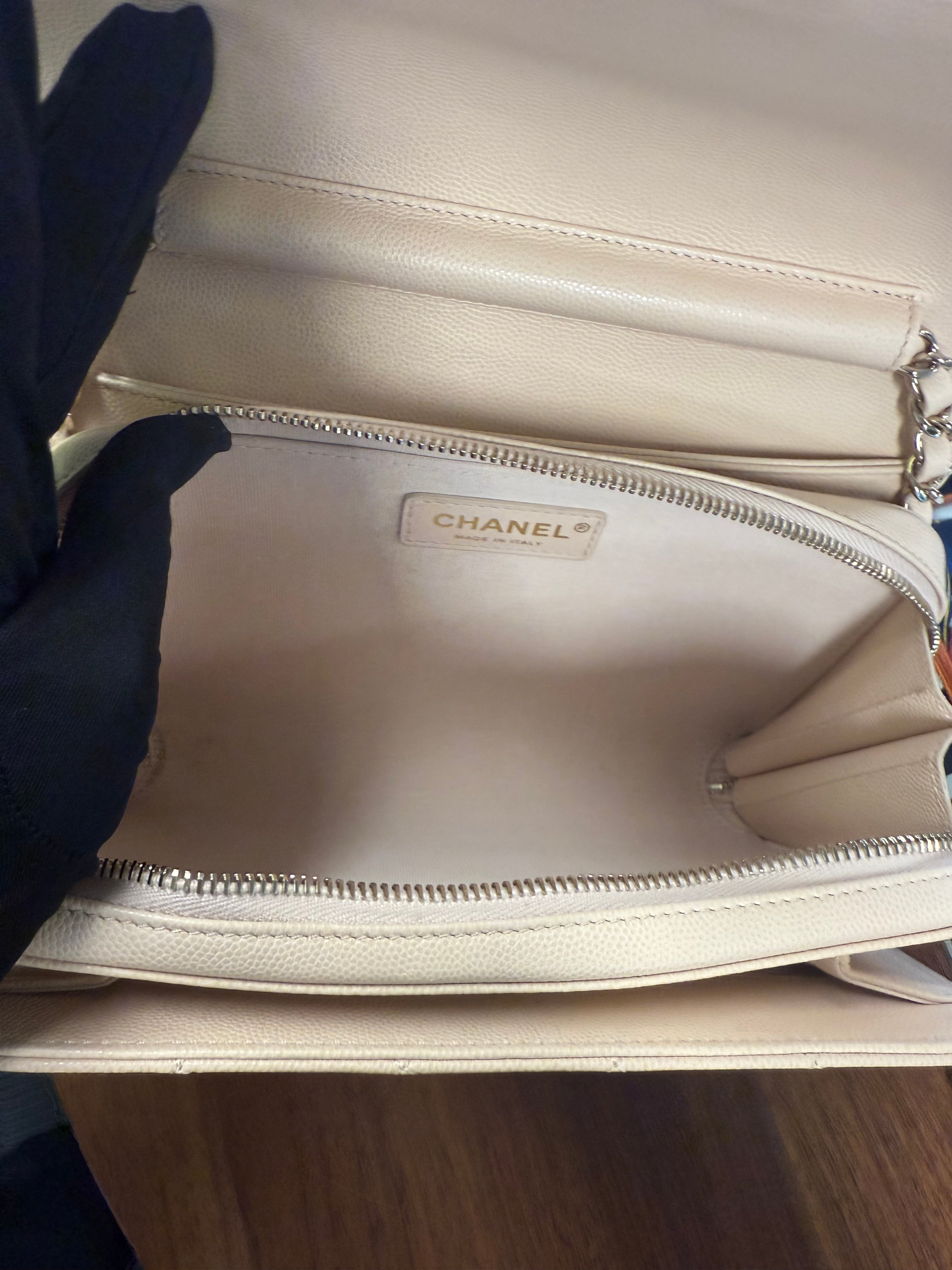 CHANEL LIKE A WALLET LIGHT PINK CAVIAR PALE GOLD HARDWEAR .