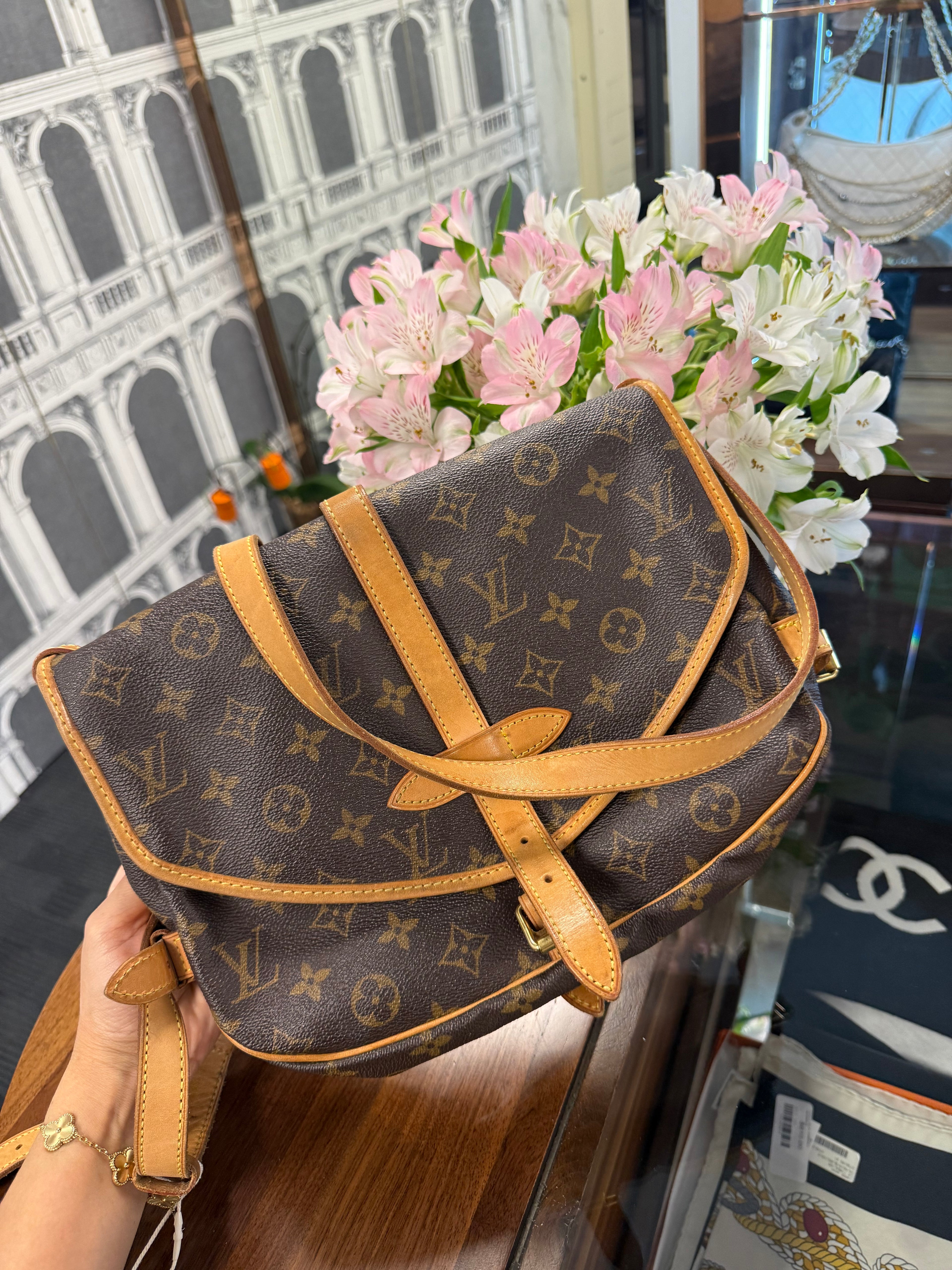 LOUIS VUITTON MONOGRAM