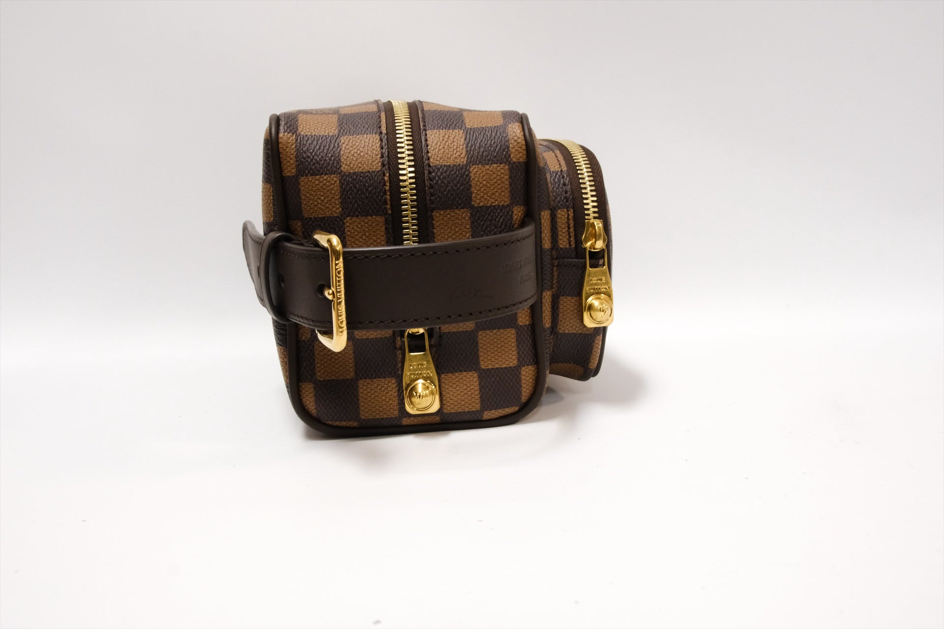 LOUIS VUITTON x NIGO DOPP KIT DAMIER PHRIENDSHIP