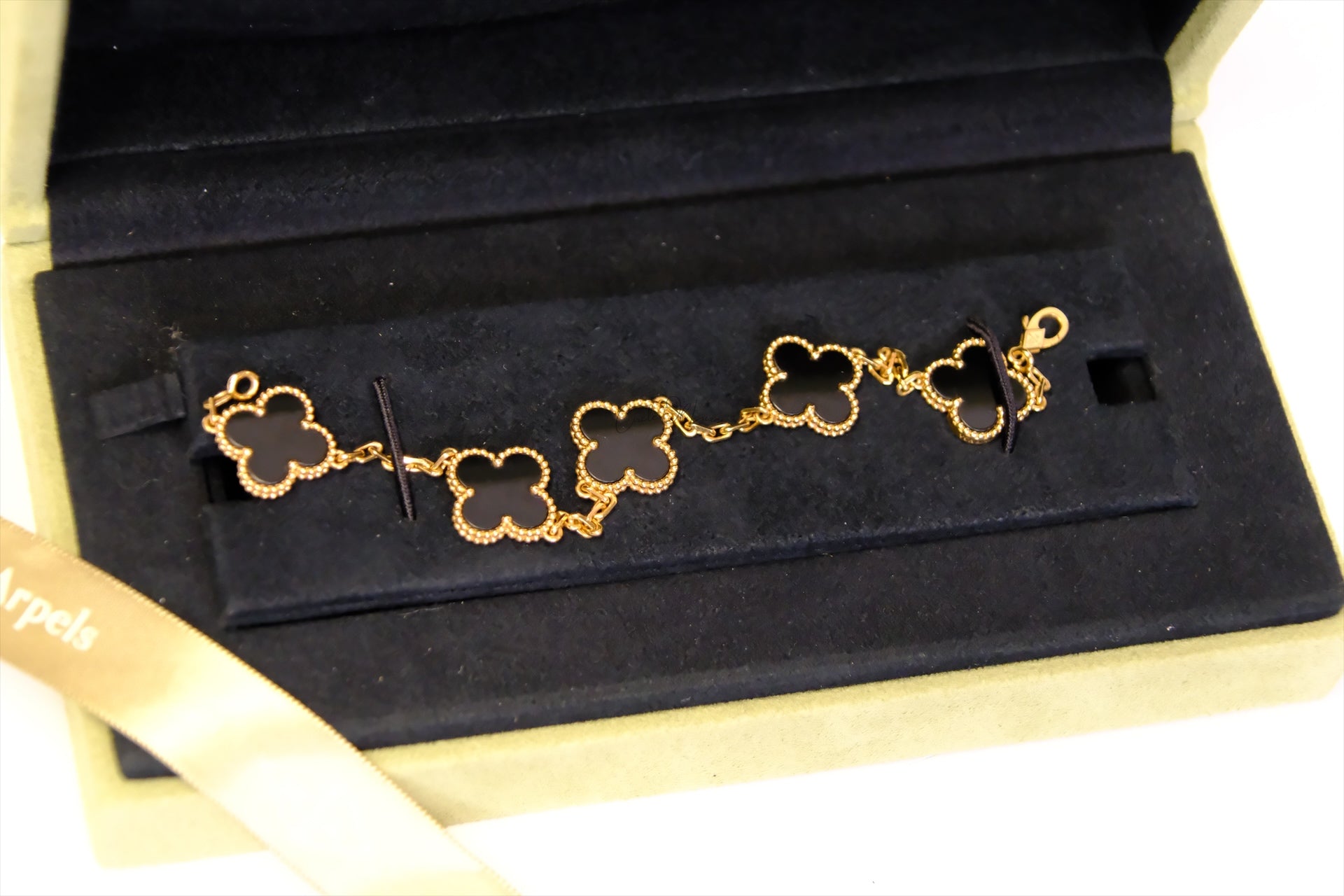 VANCLEEF & ARPELS ALHAMBRA VINTAGE 5 MOTIF YG