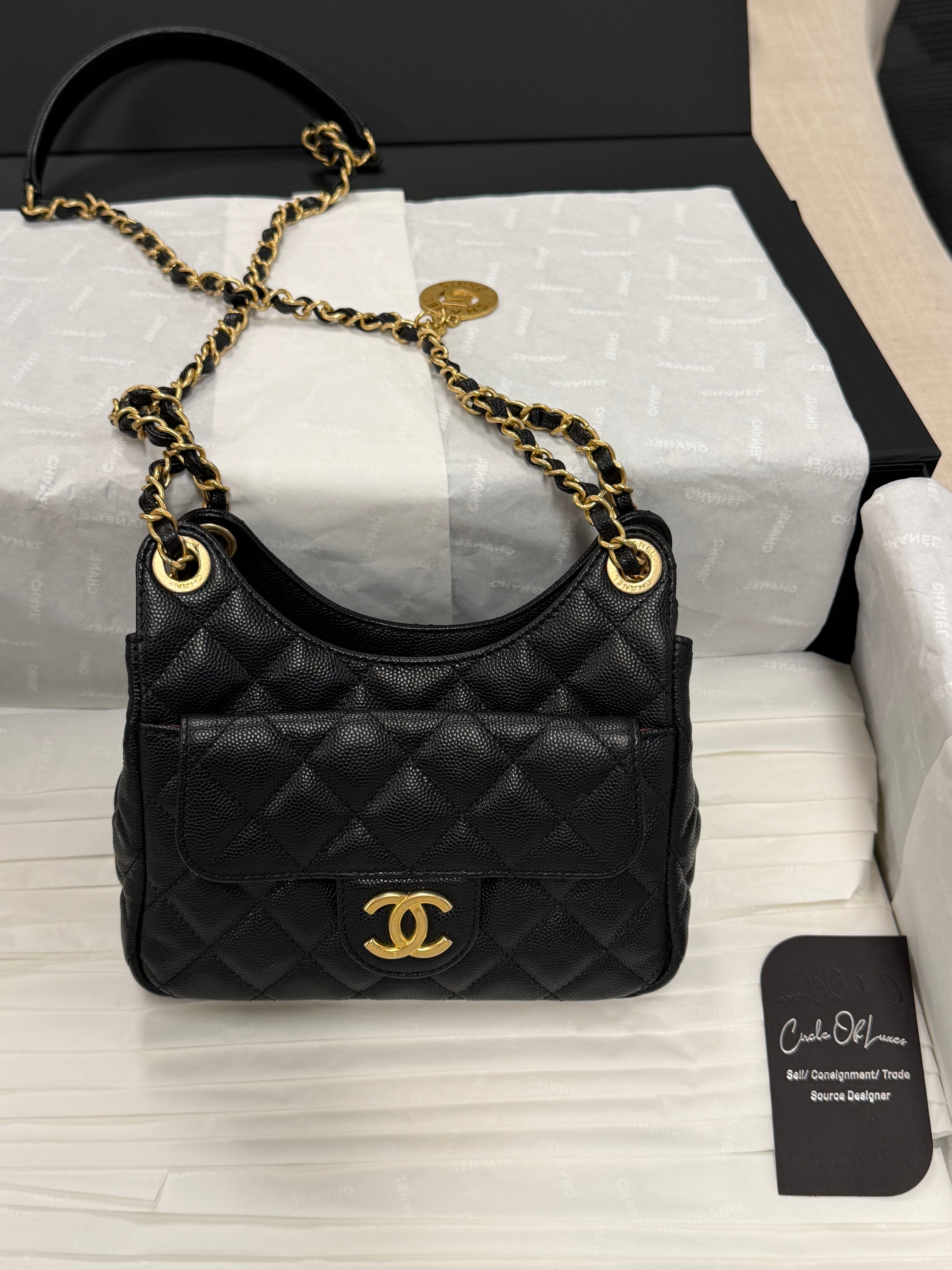 CHANEL 21A HOBO CAVIAR GHW BAG
