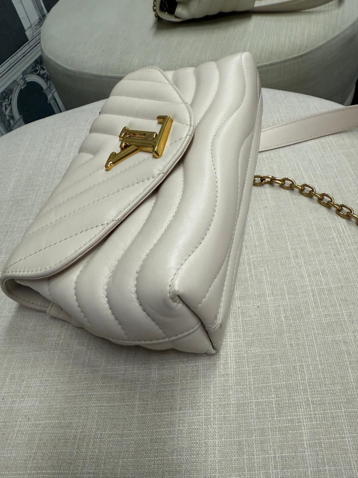 LOUIS VUITTON  NEW WAY MM IVORY CHAIN BAG