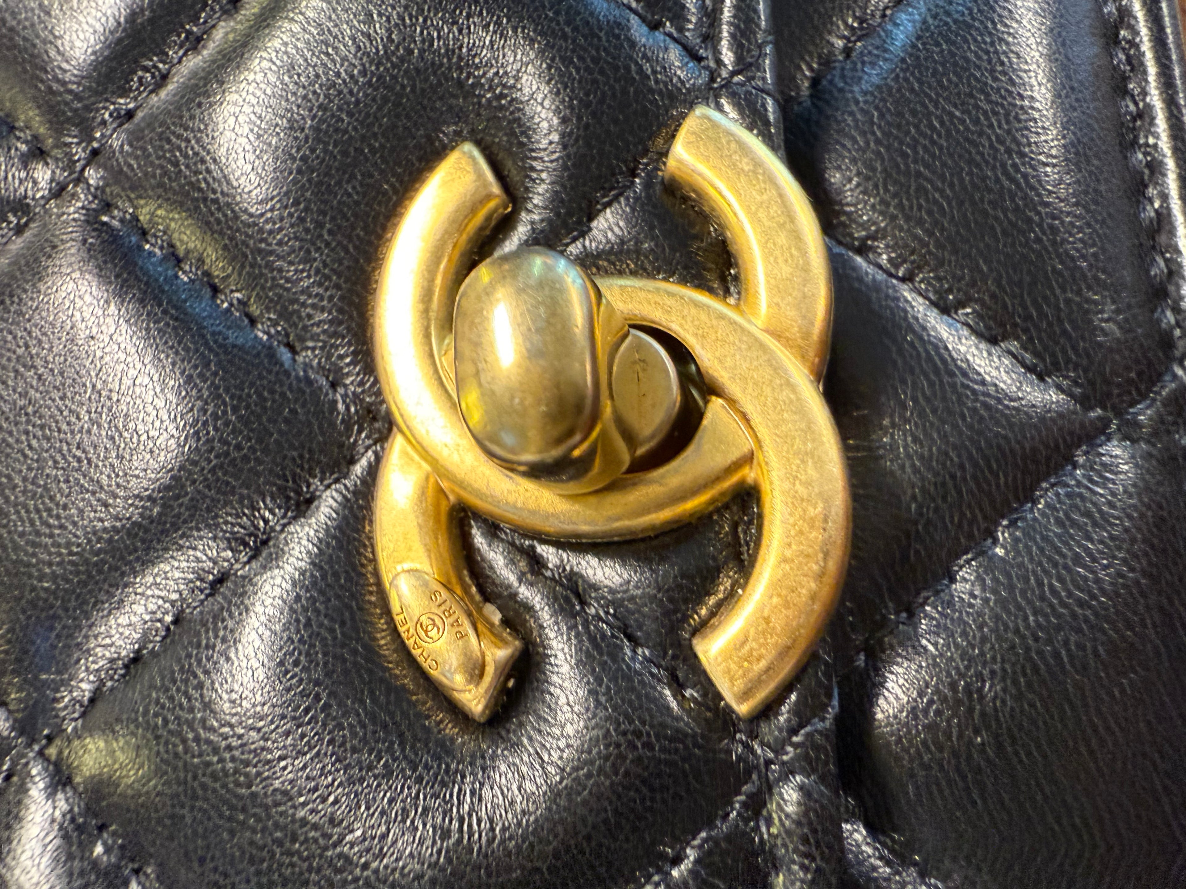 CHANEL BLACK WALLET ON CHAIN SEASONAL GHW