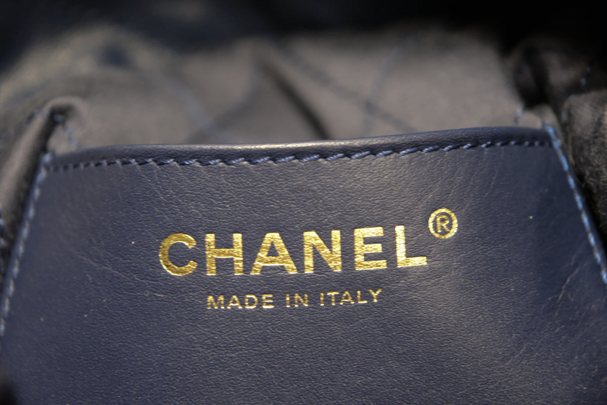 CHANEL C22 MINI NAVY