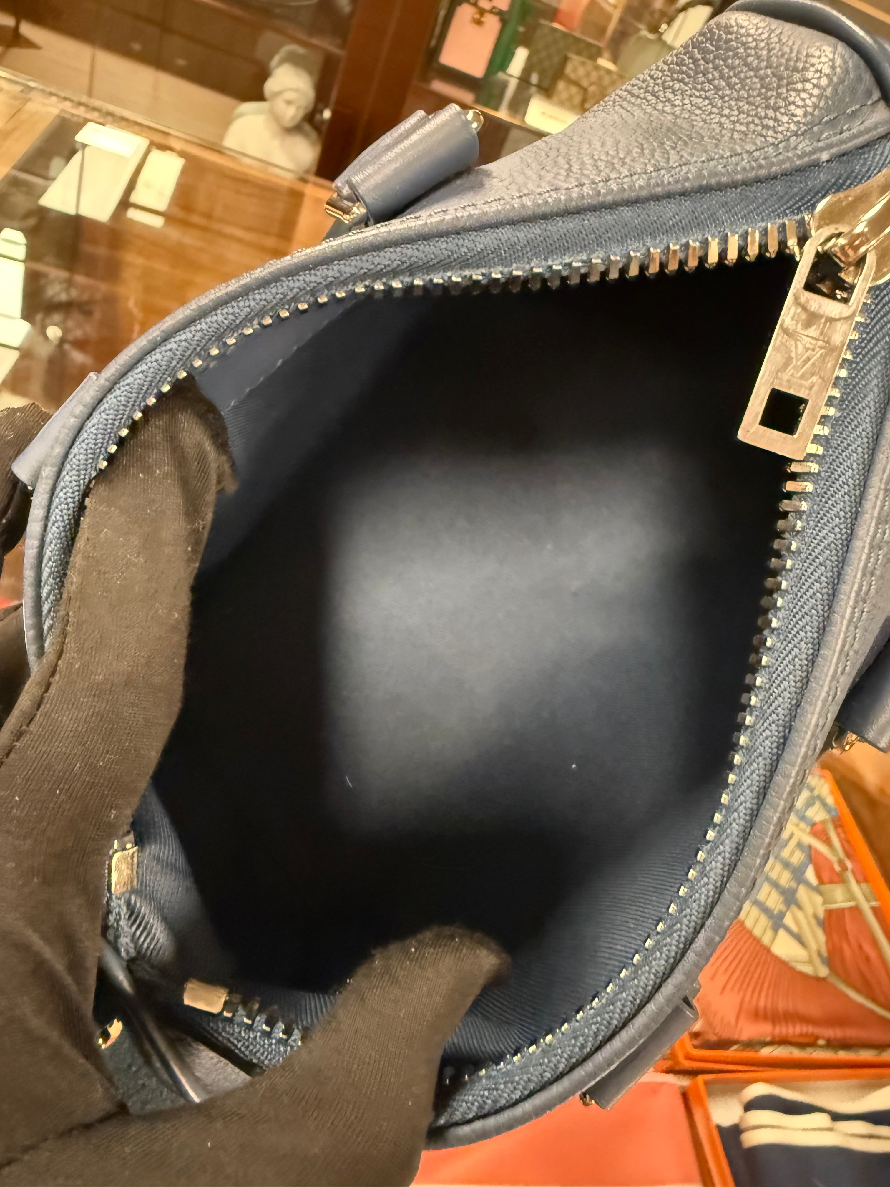 LOUIS VUITTON KEEPALL BLUE
