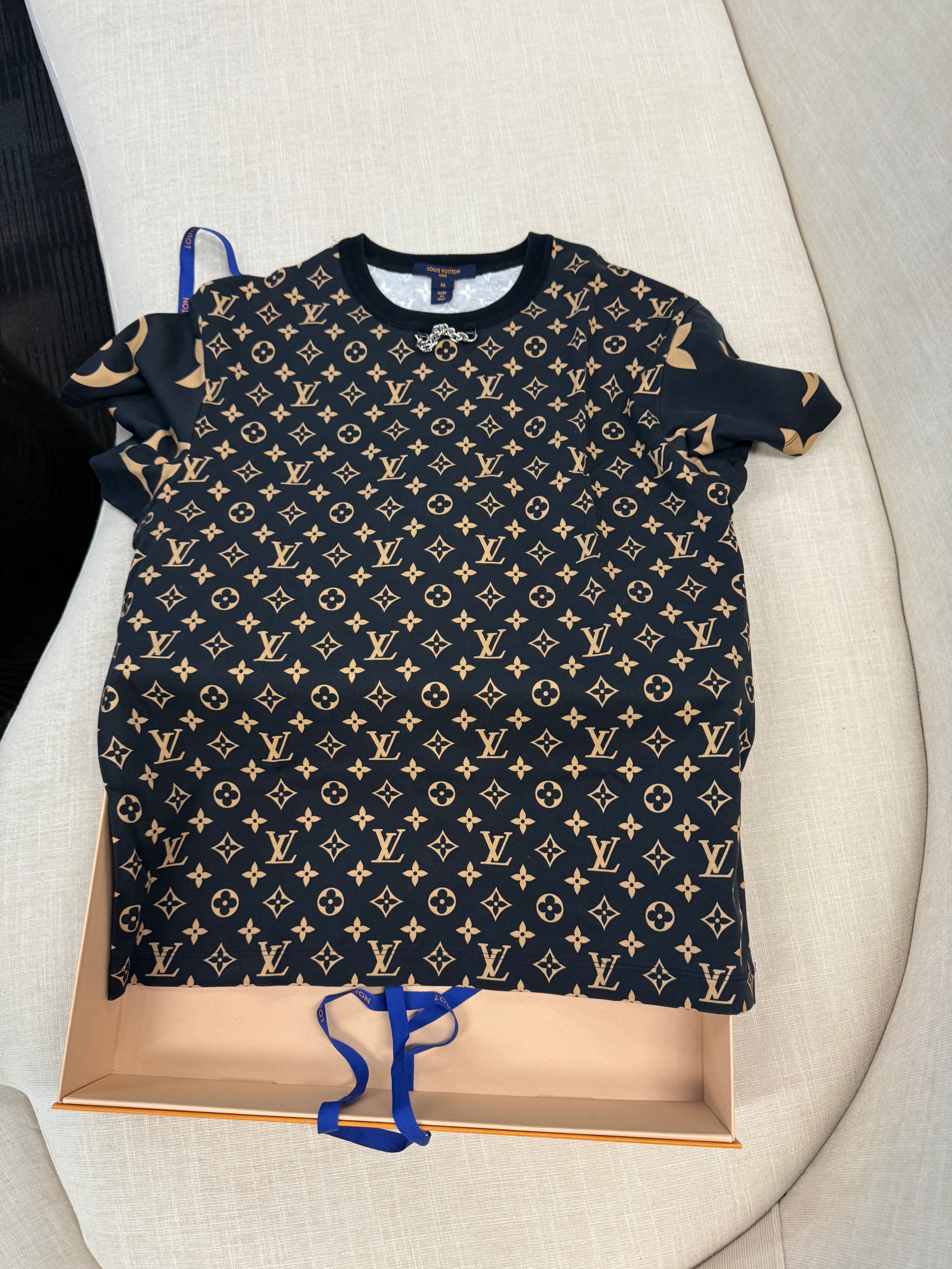 TSHIRT BLACK MONOGRAM SIZE M