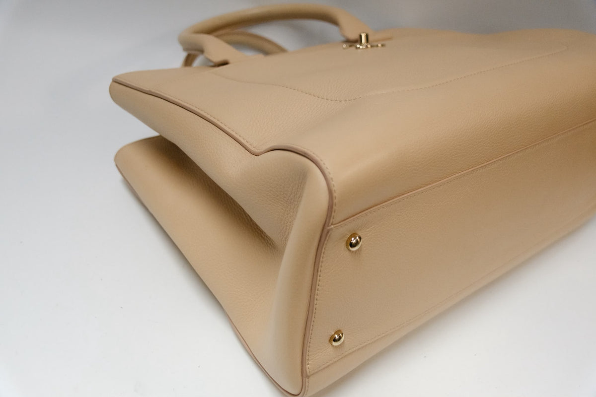 Chanel Cerf Executive Tote Medium Beige Caviar Leather Ghw