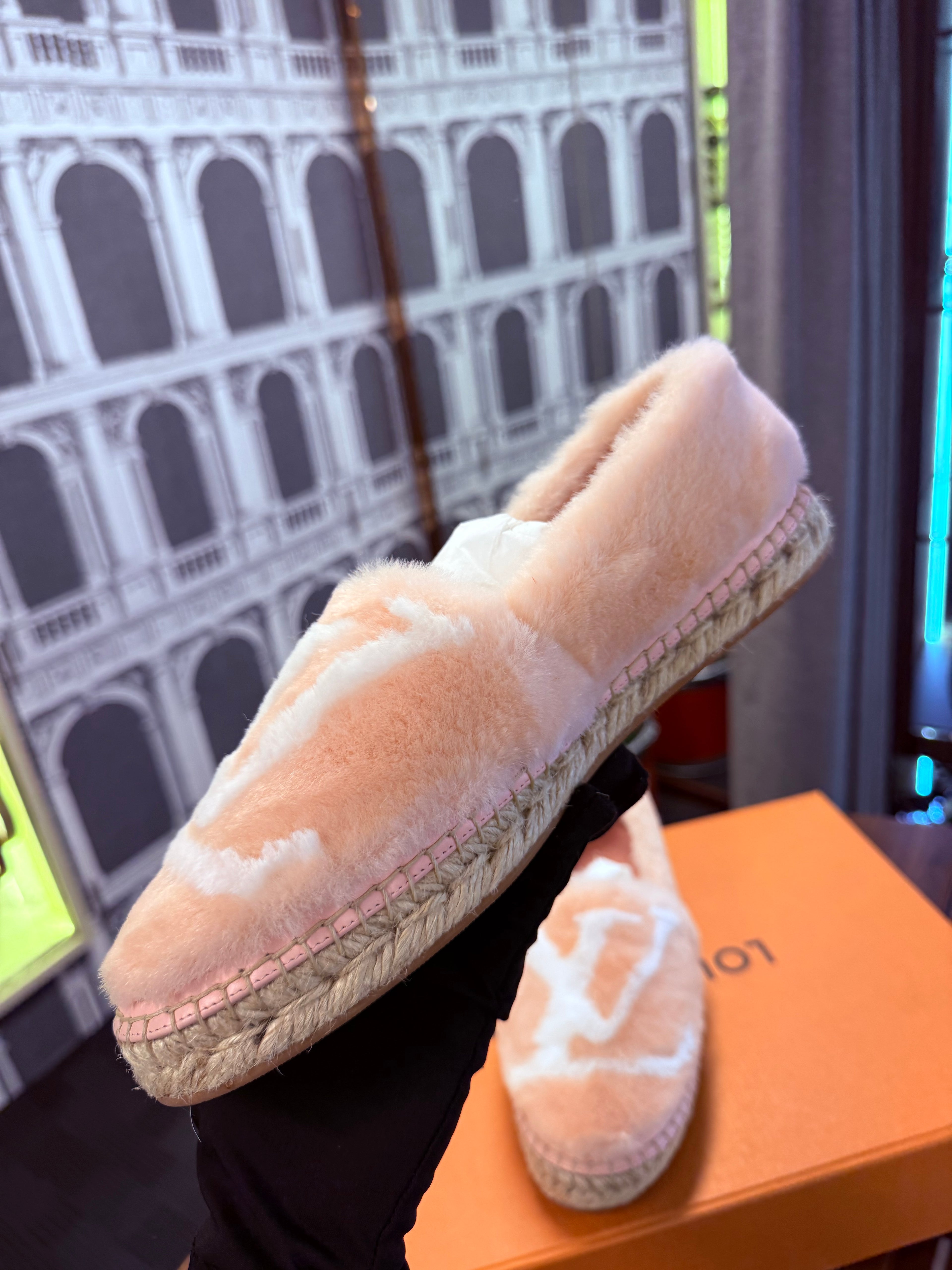 LOUIS VUITTON SEASHORE ESPADRILLES SIZE 38 PINK