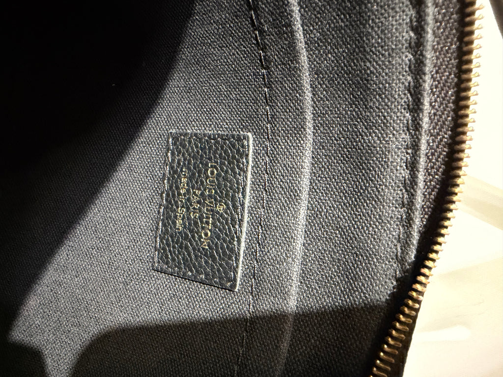 LOUIS VUITTON PALLAS MONOGRAM /NOIR CLUTCH  2
