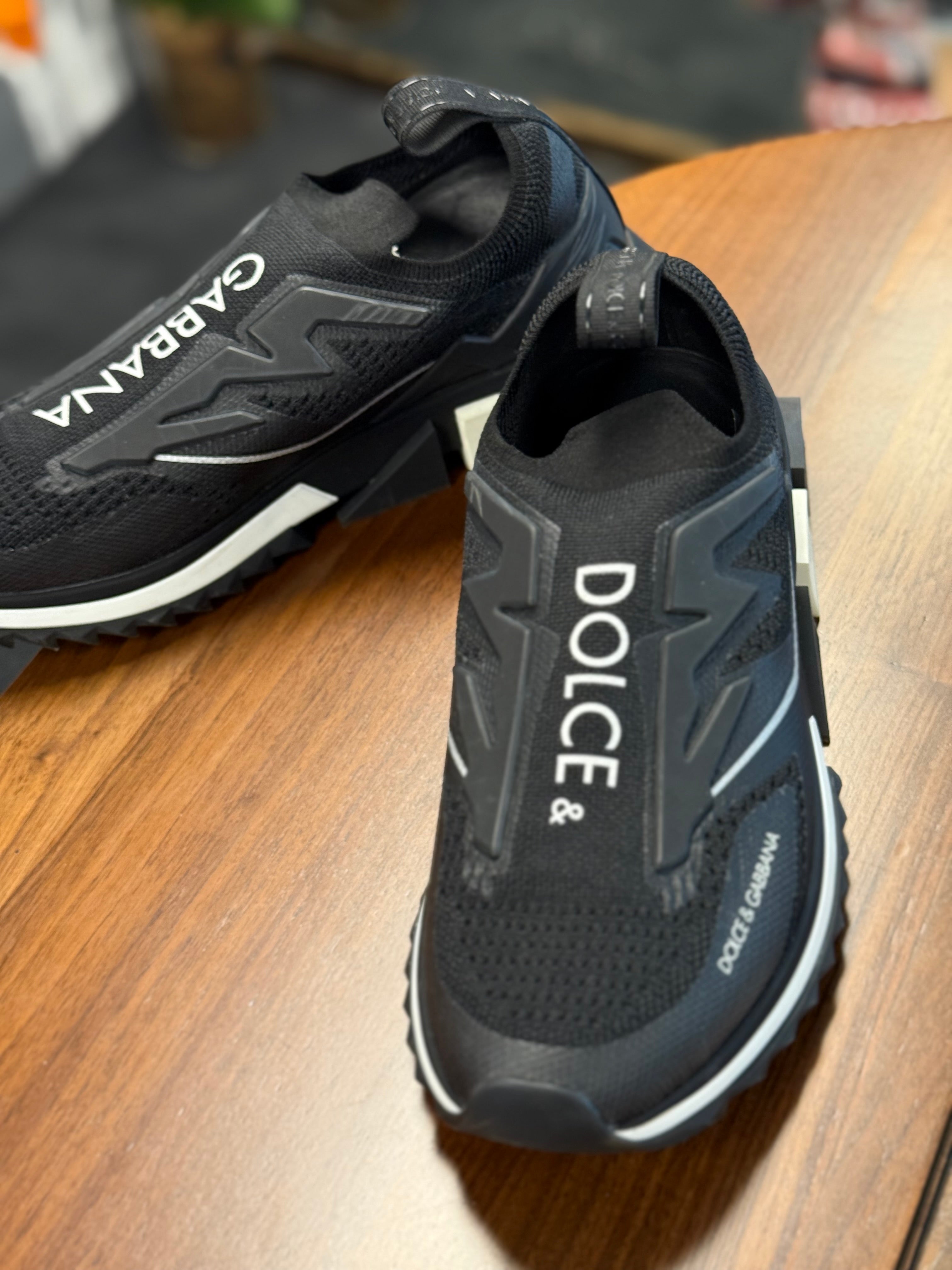 DOCLE & GABANA TRAINER SIZE 40.5