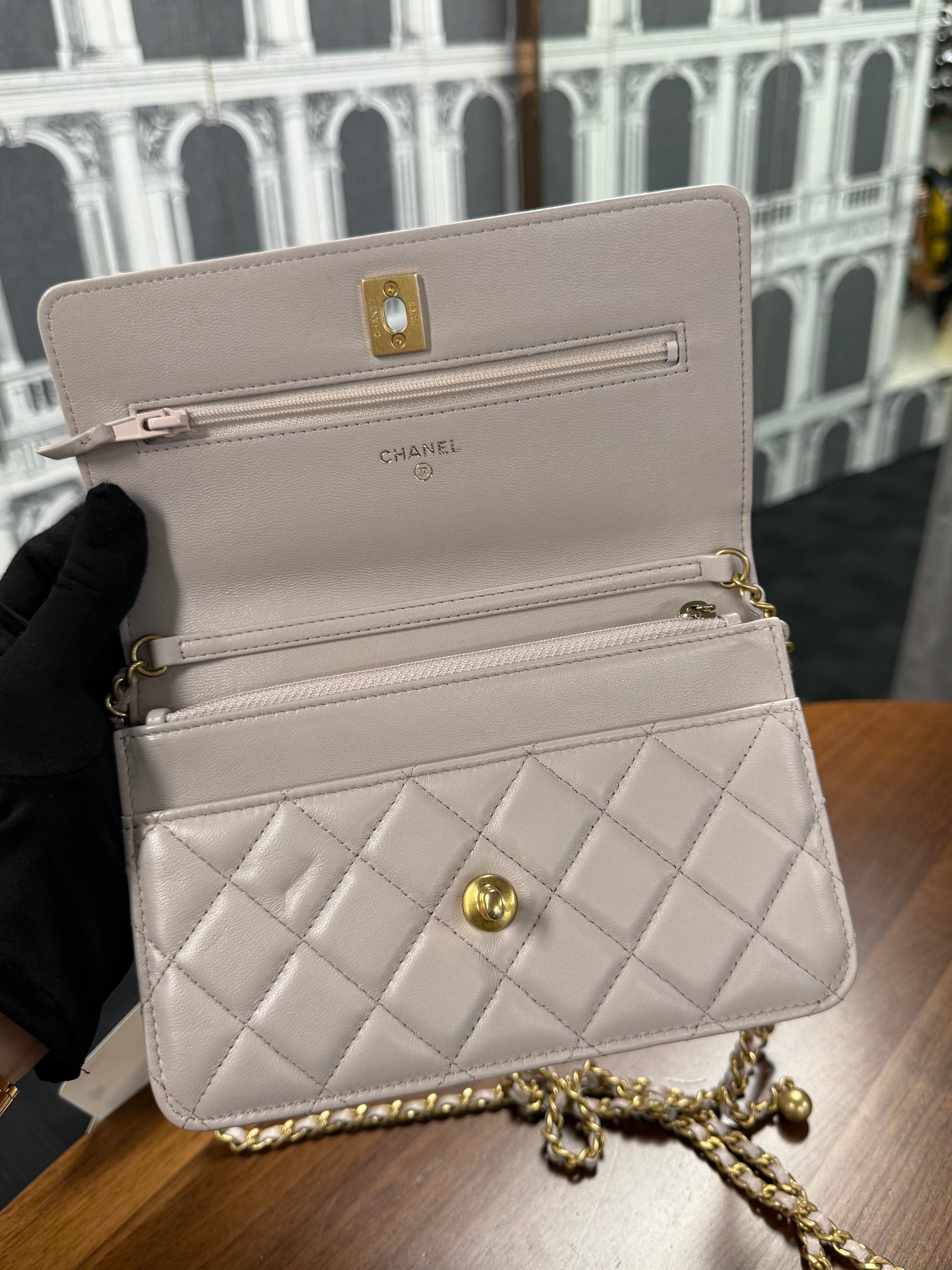 CHANEL WALLET ON CHAIN LILAC LAMBSKIN GBHW