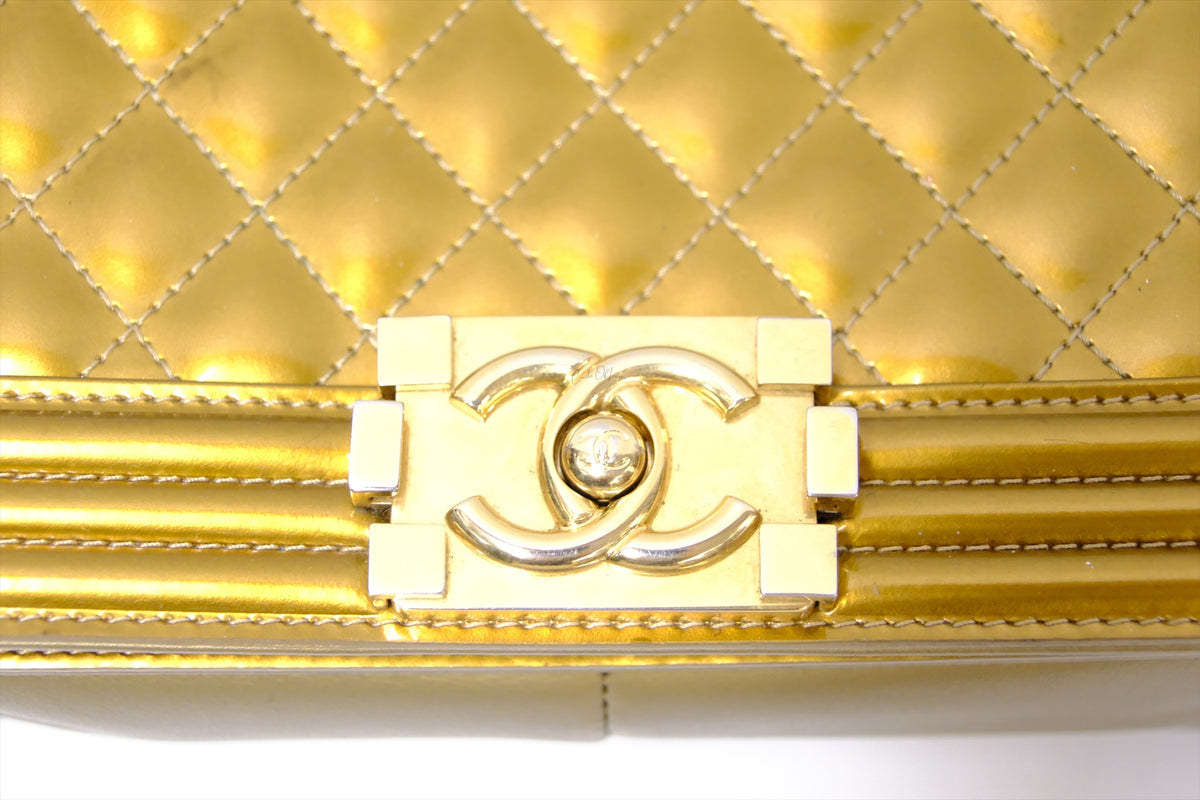 CHANEL OLD MEDIUM GOLD PATTERN GHW
