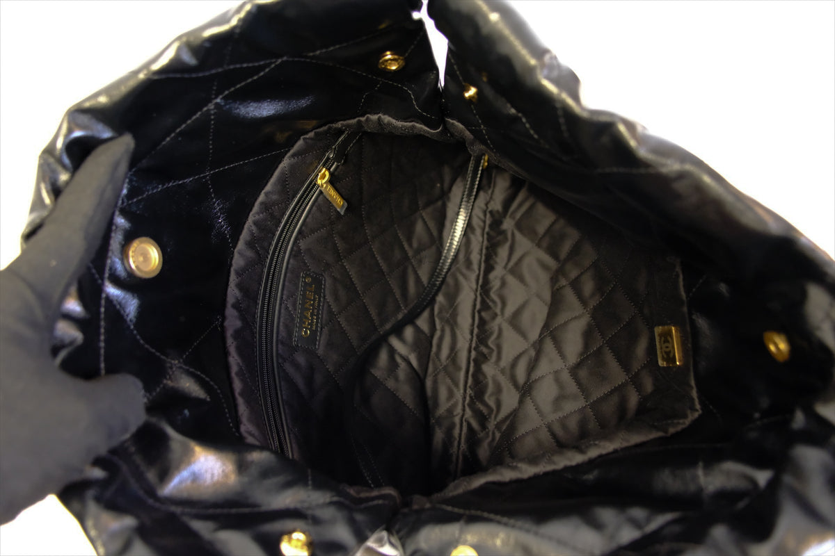 CHANEL C22 SMALL BLACK