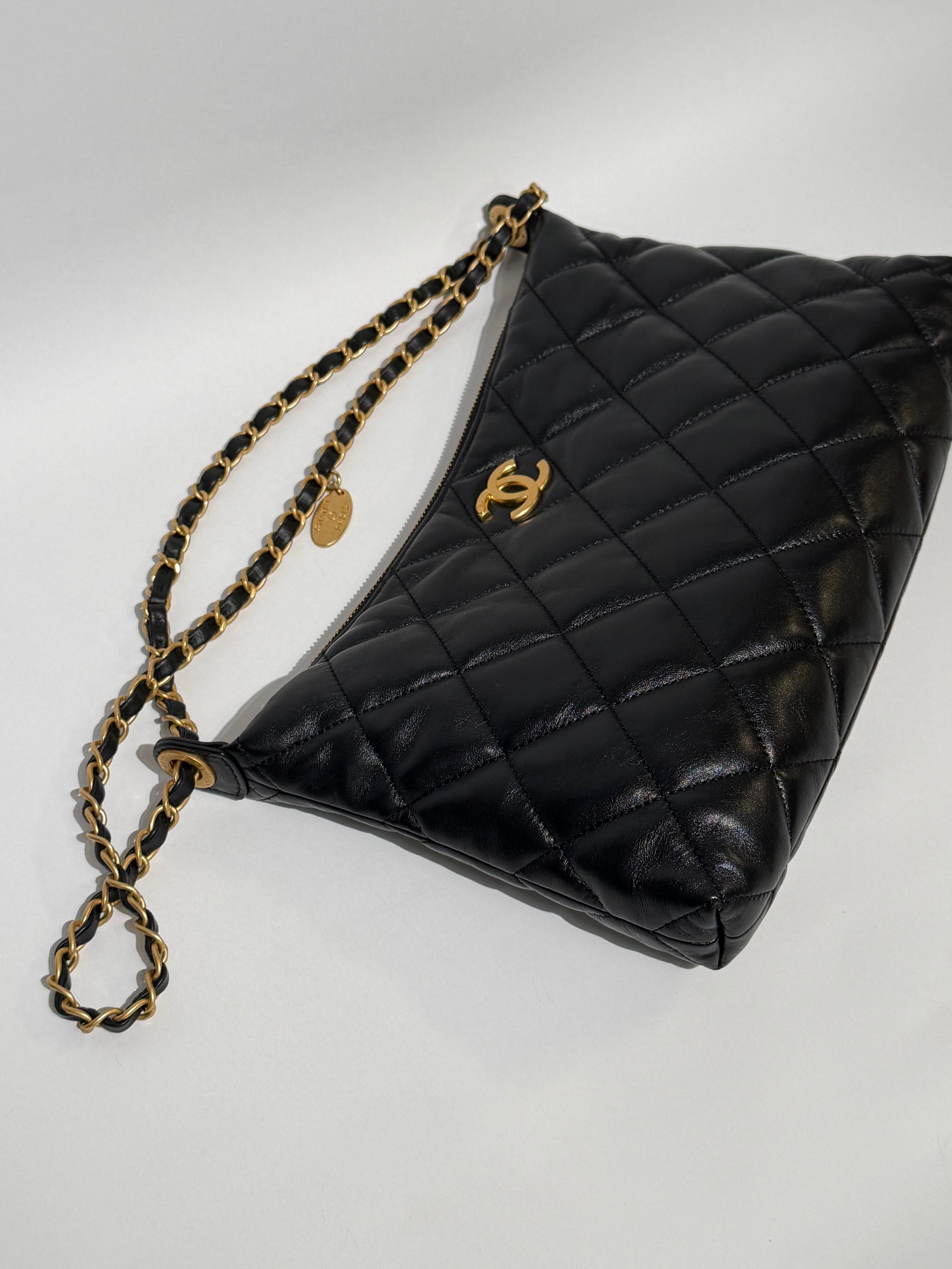 CHANEL HOBO 25s 26cm BLACK GHW (FULLSET)