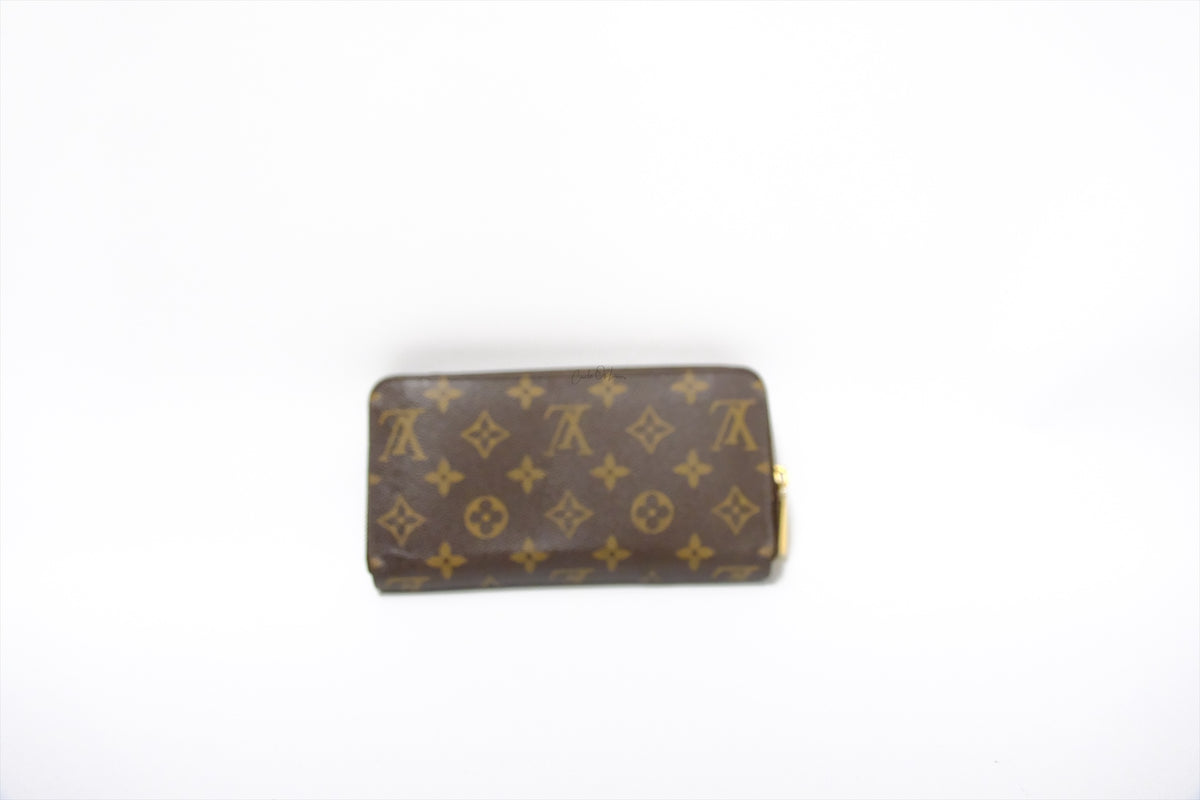 LOUIS VUITTON LONG ZIPPY WALLET MONOGRAM