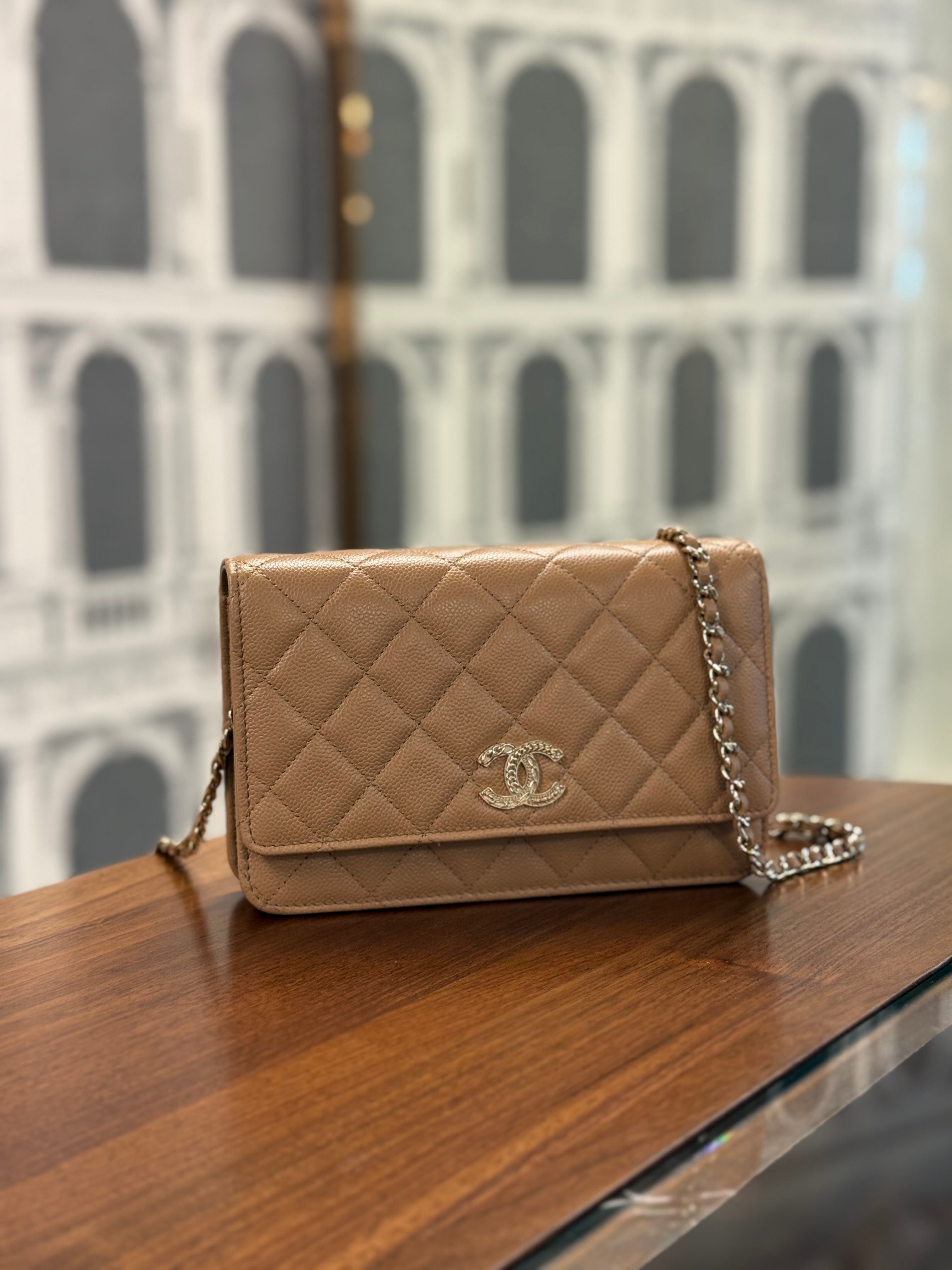 CHANEL WOC BEIGE LIMITED EIDTON CAVIAR GHW