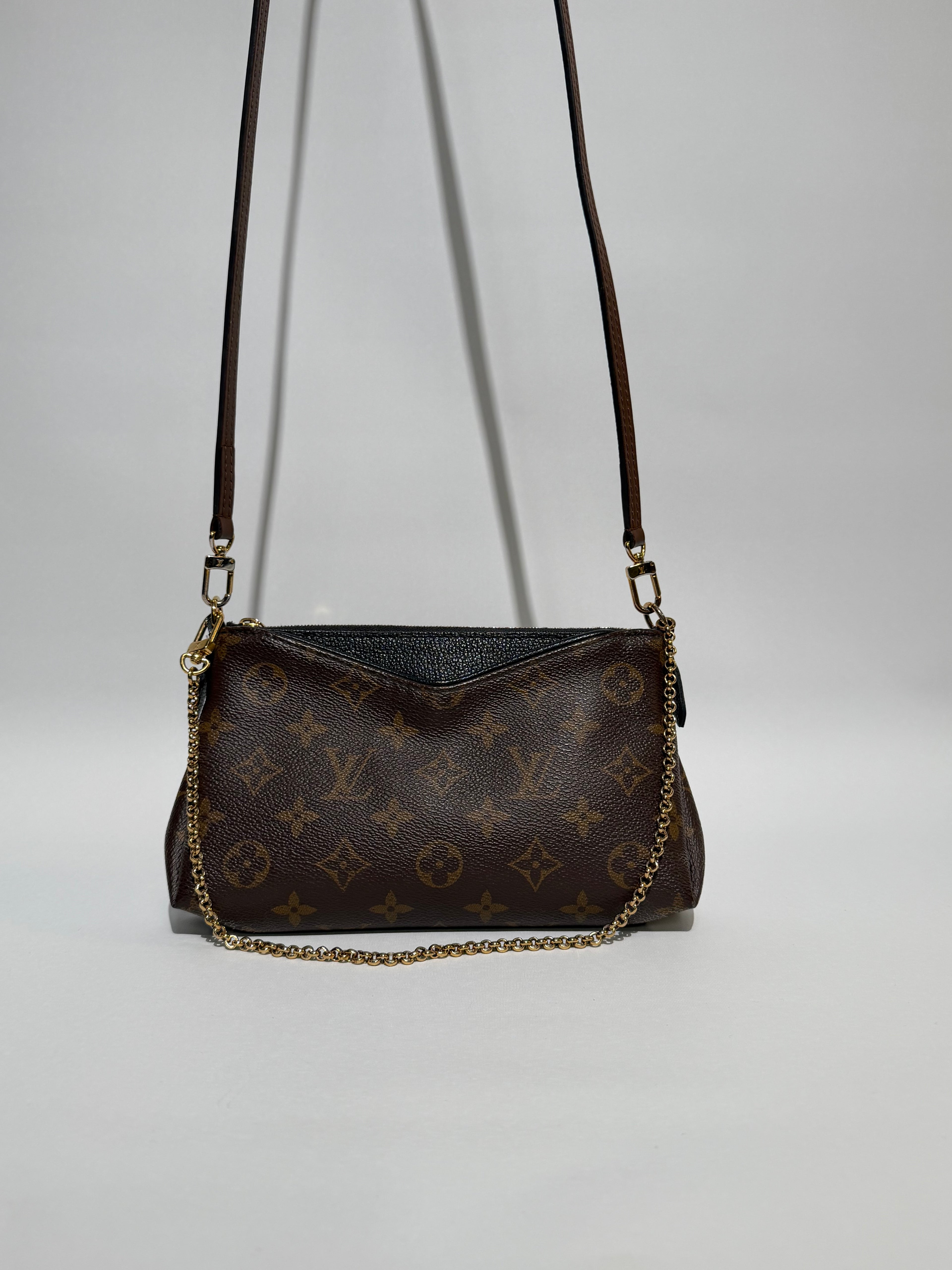 LOUIS VUITTON PALLAS MONOGRAM /NOIR CLUTCH  2